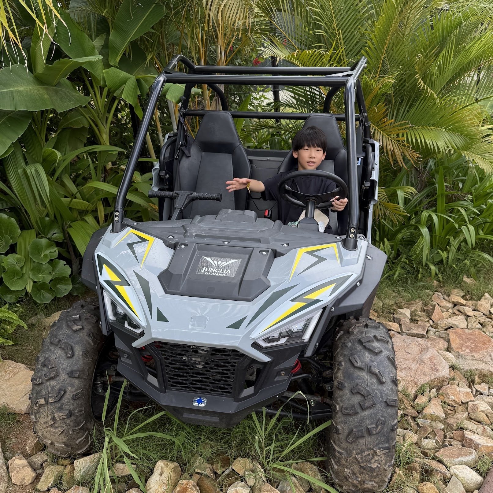 ガラケー　22個まとめ売り　ジャンク　バラ売り不可 色々言われている。ジャングリラに行ってきた。・・・の感想｜金井啓修