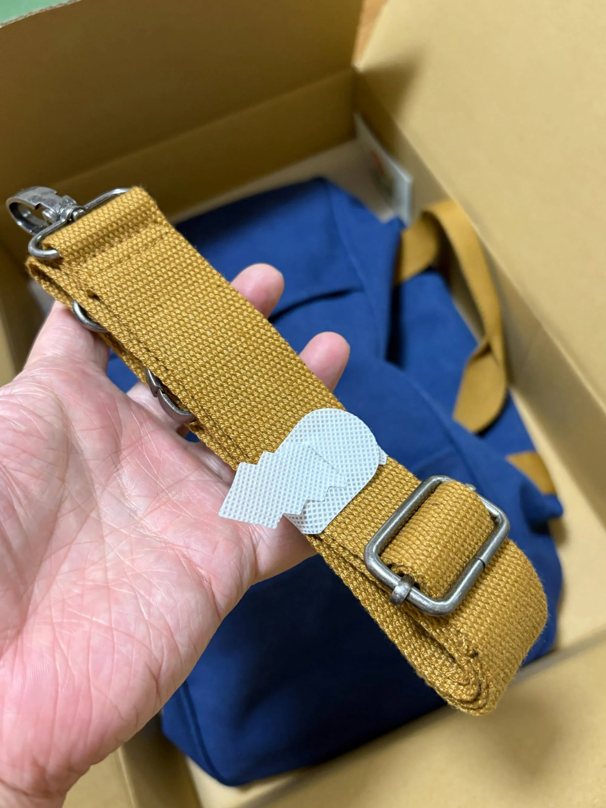 ボディバッグ イエロー ネイビー キャンバス セール】adidas アディダス W AIRLINER ELONGATED BAG バッグ KE0687