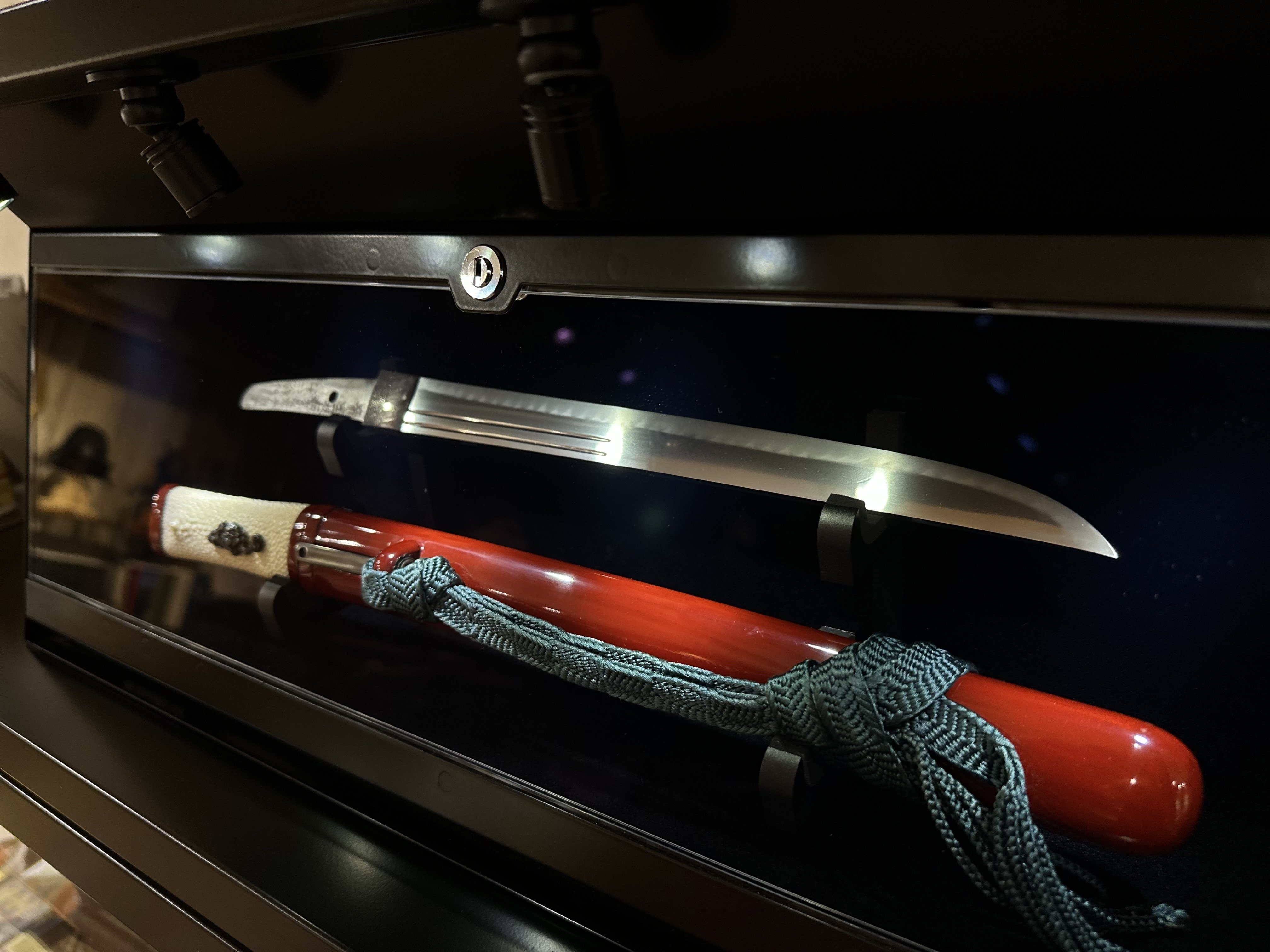 霜剣堂さんで「卓上短刀箱 2段仕様」が見れるようになりました｜刀箱師