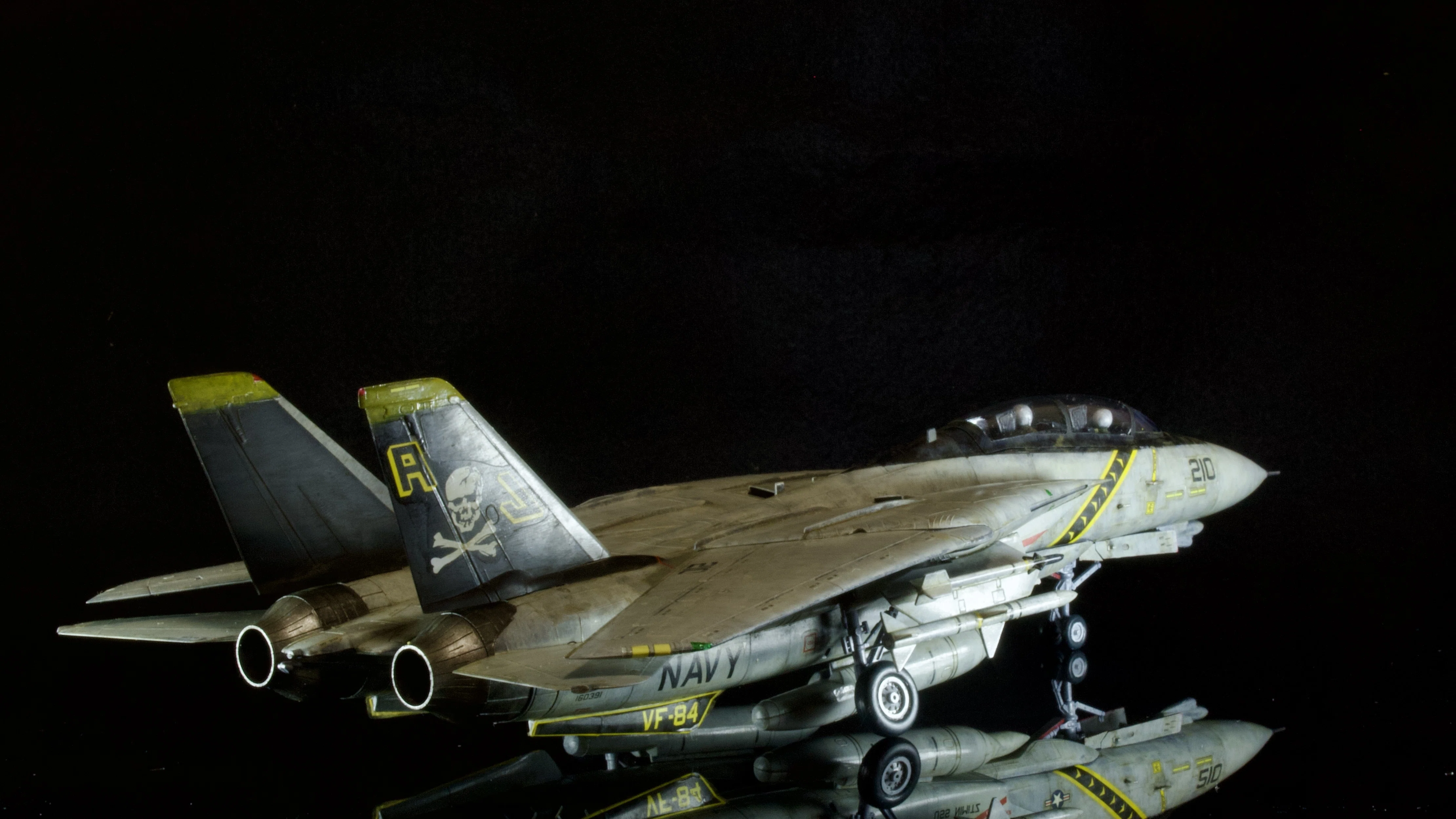 ハセガワ 1/72 アメリカ海軍 F-14A トムキャット ハイビジ 完成｜ダチョウ