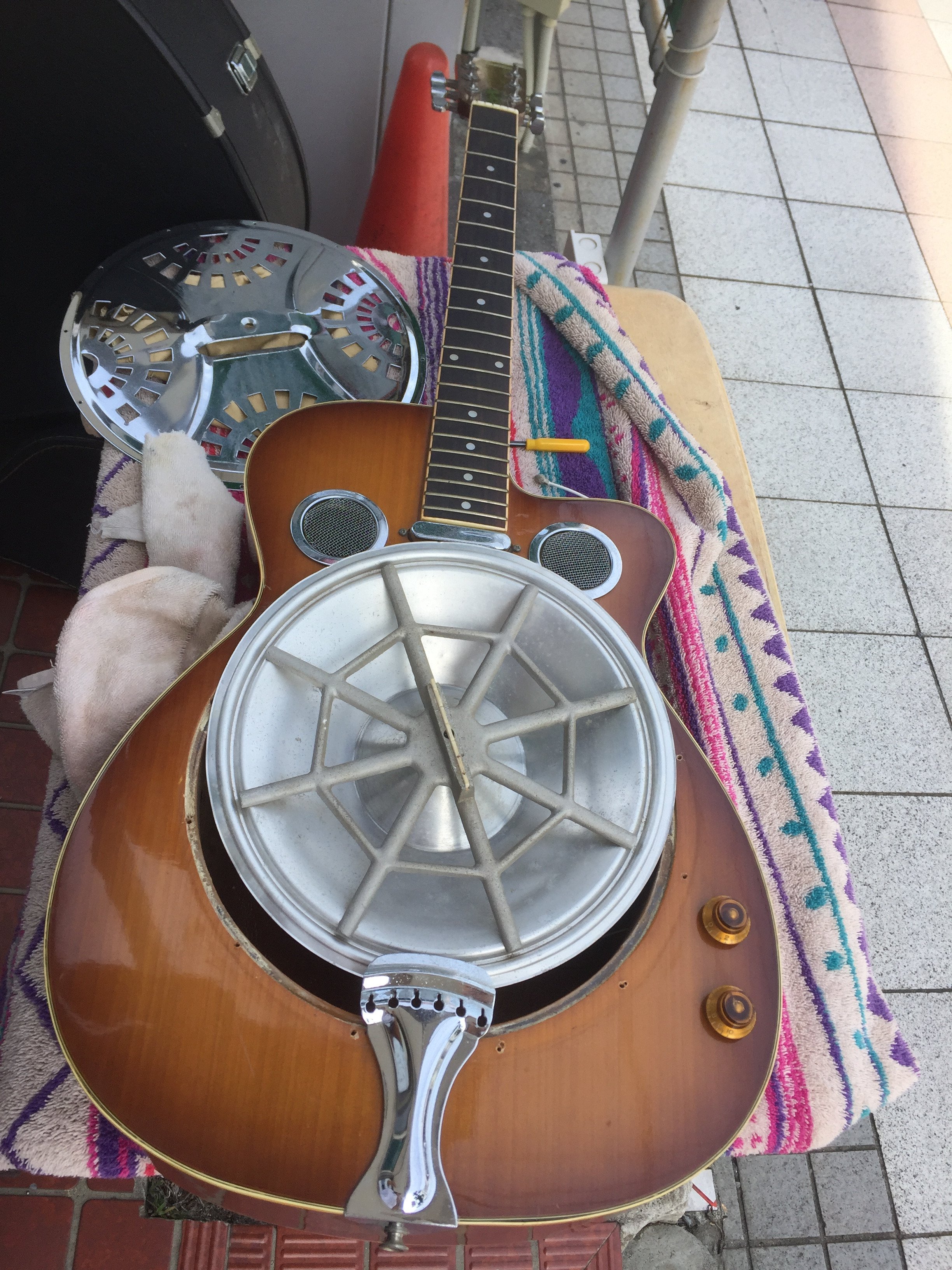 ジェリーズギター秘話】今こそ『リゾネーター(ドブロ)』の分解