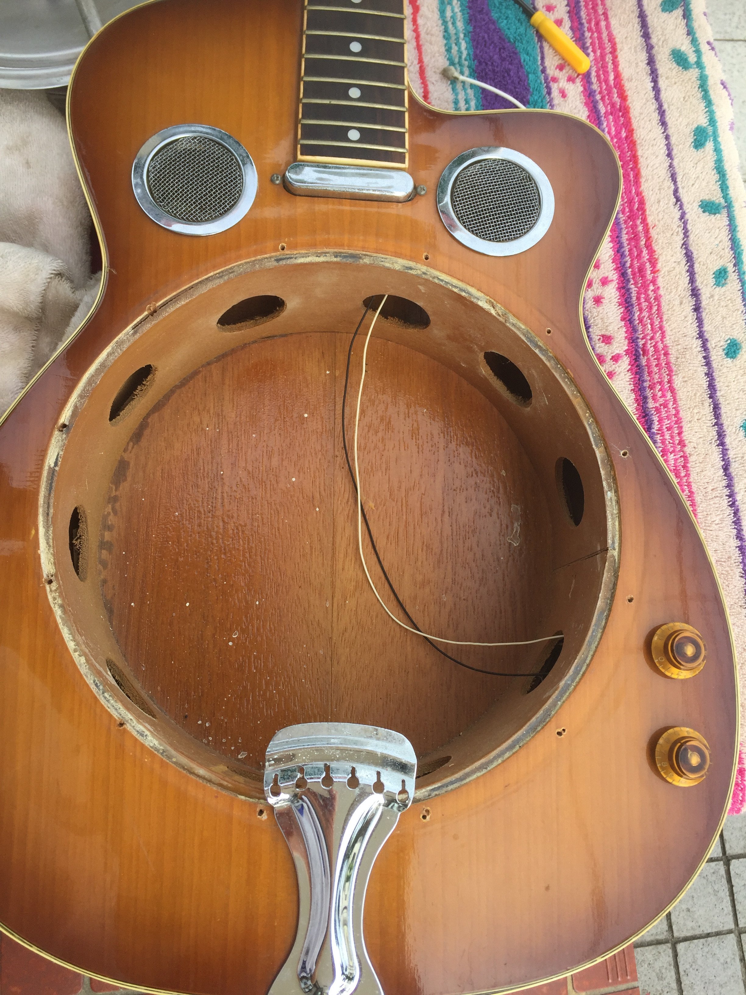 GRASS LANDリゾネーターギター ハードケース付 GRASS LANDリゾネーターギター ハードケース付 GRASS LANDリゾネーター