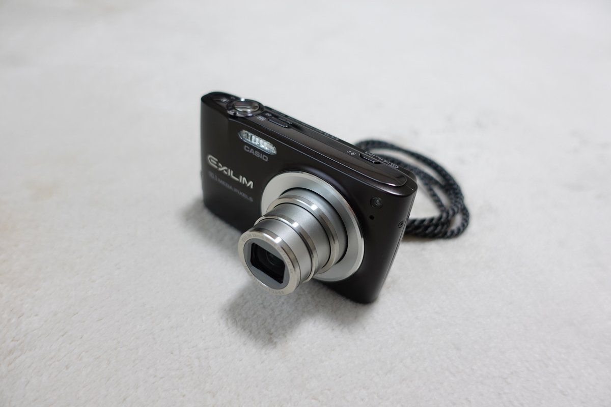 単三電池 de FZ45｜絵宙詞 є-ѕσяα-gσтσ ⒿⒾⓃ