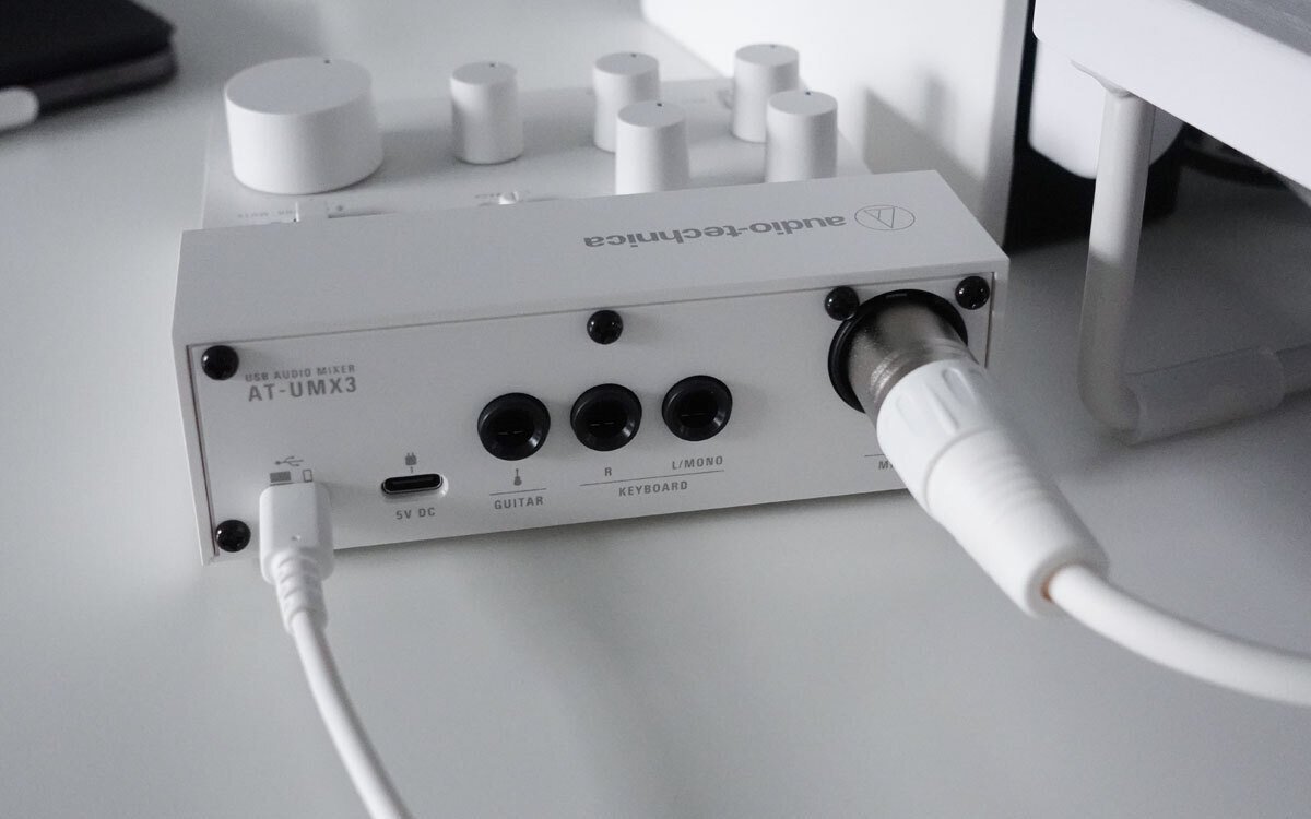 audio-technica AT-UMX3 + XLR ケーブル Audio-Technica AT-UMX3 | マイクロホンメーカーが手掛けた