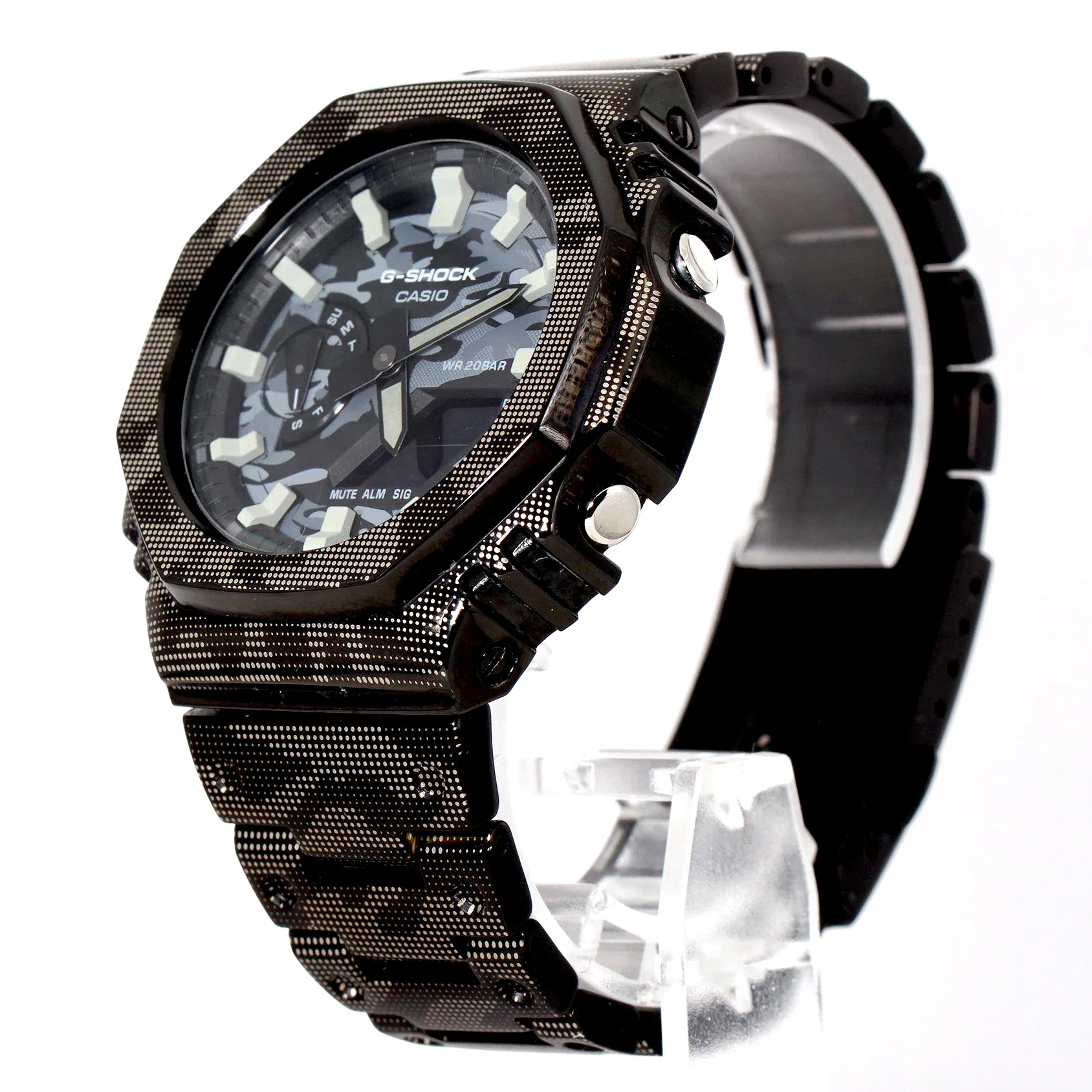 G-Shock GA-2100CAをフル迷彩仕様に！蓄光インデックス交換で夜間も