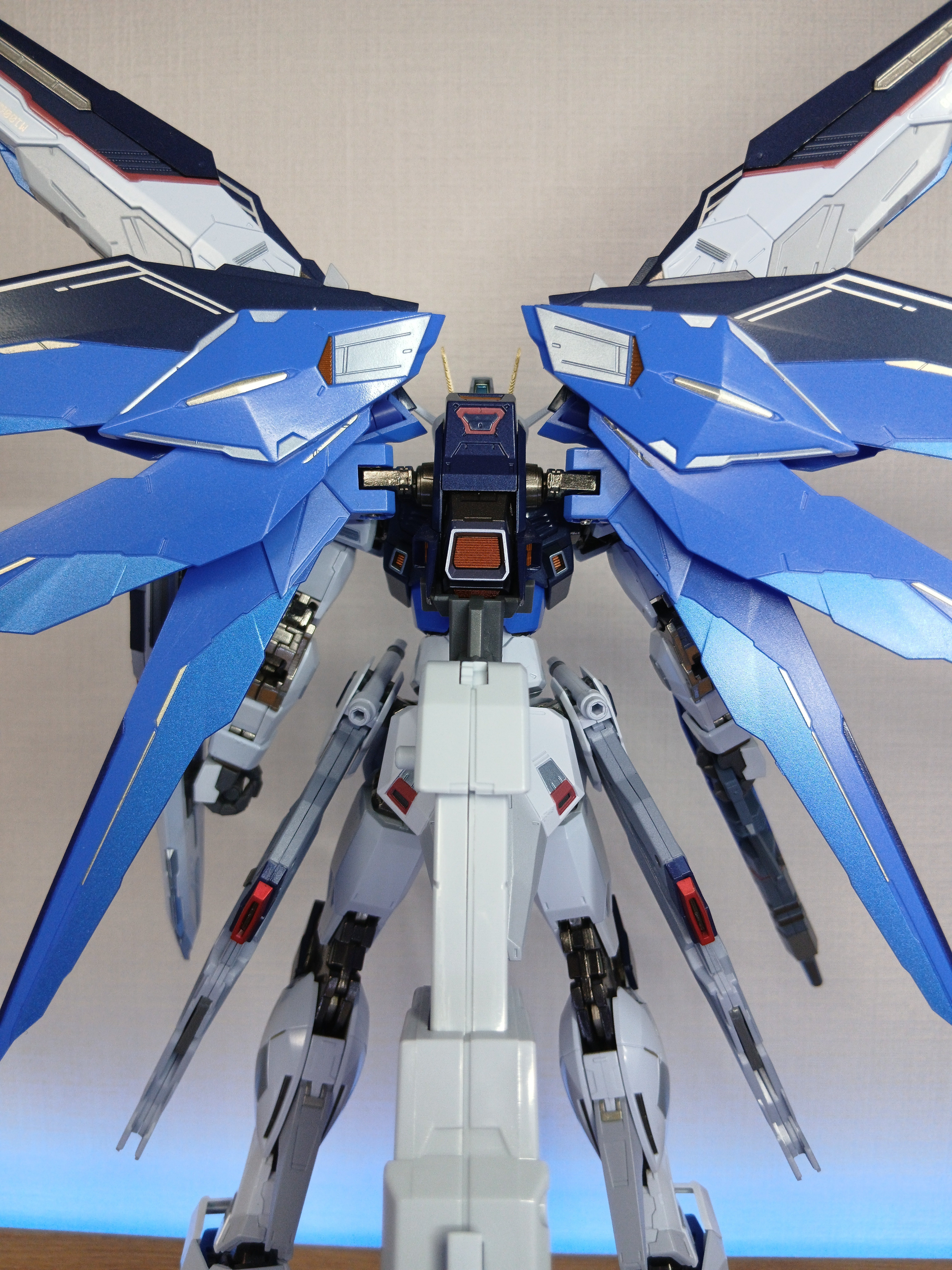 L BUILD フリーダムガンダム SPARKLE Ver. METAL BUILD フリーダムガンダム CONCEPT 2 SNOW SPARKLE Ver.の