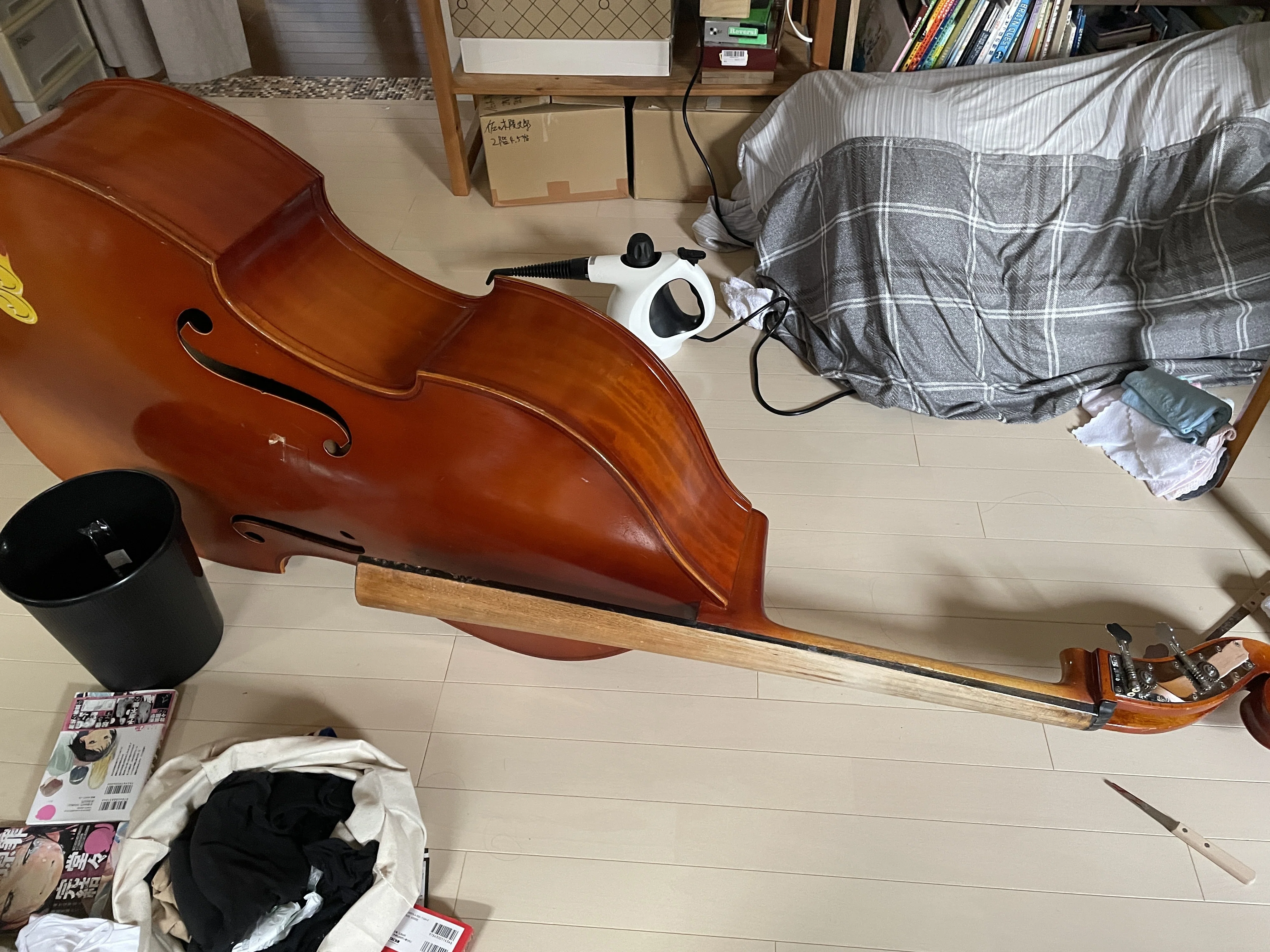 壊れたウッドベースというケッタイなものを手に入れた。｜佐々木陵史郎