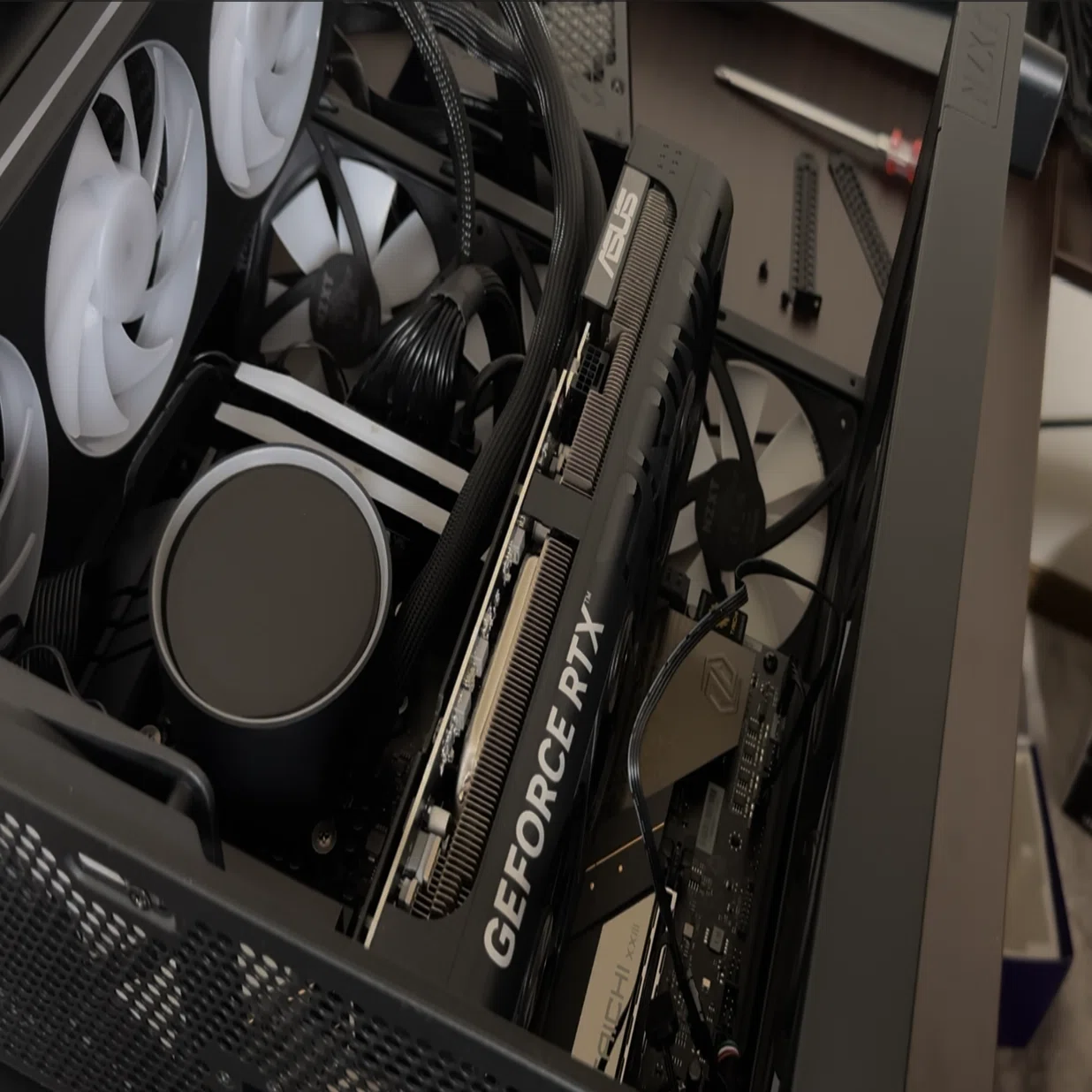 PC初心者が初めて自作PC作ってみた｜umizora