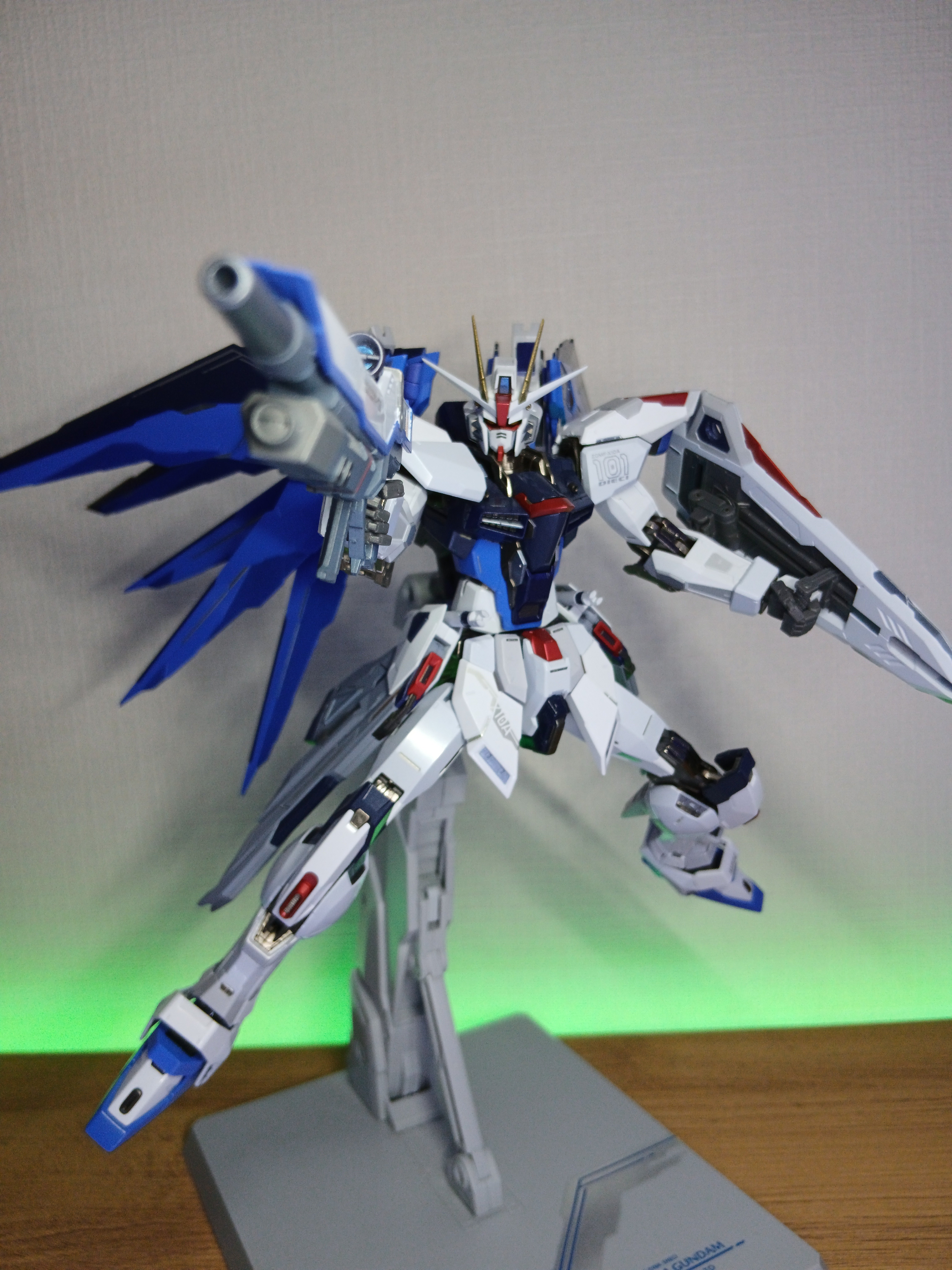 l build フリーダムガンダム   SPARKLE Ver. METAL BUILDフリーダムガンダムCONCEPT2SNOW SPARKLE - メルカリ