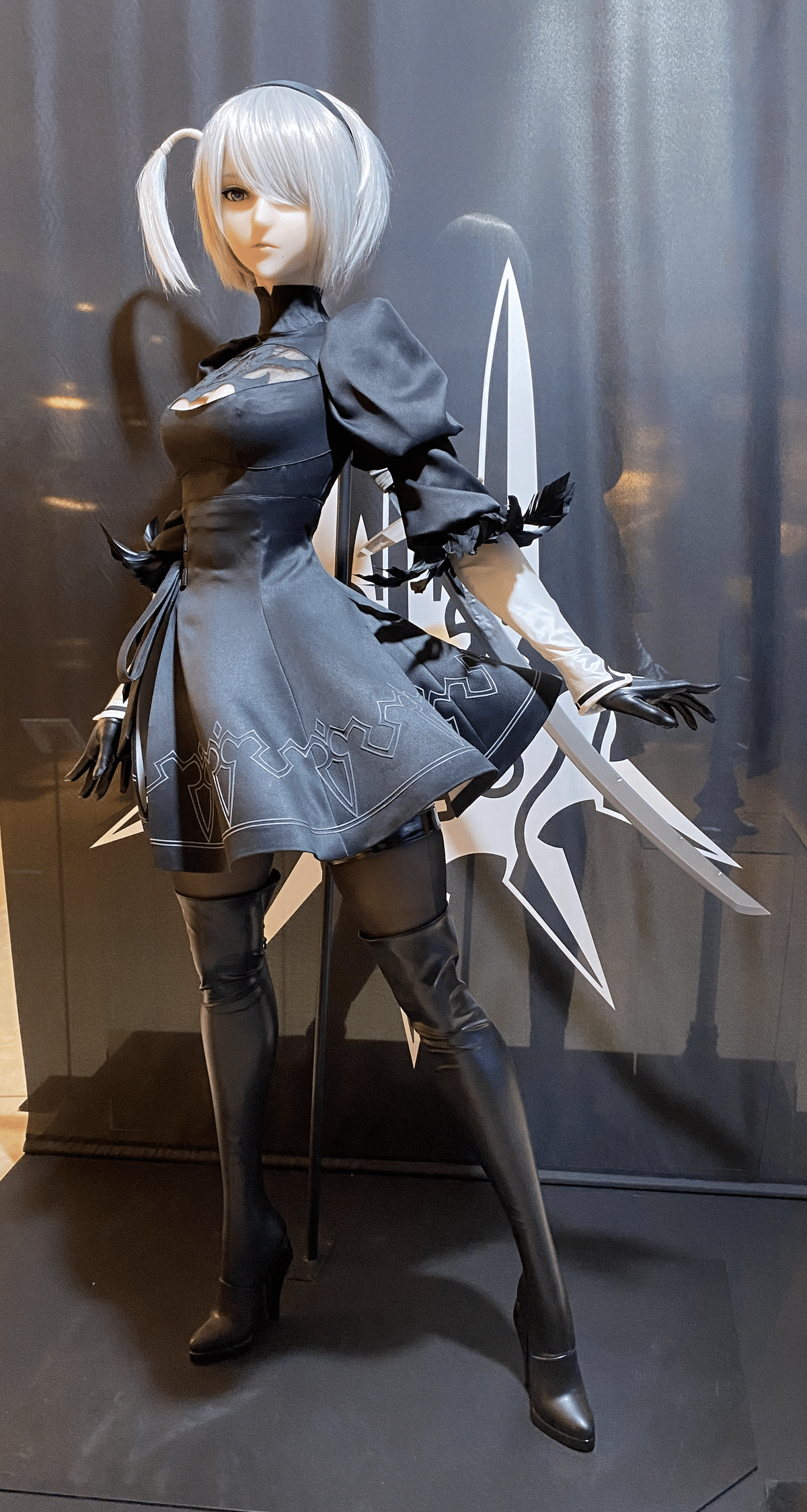 NieR 15th Anniversary EXHIBITION 消セナイ記録」レビュー｜大勢の