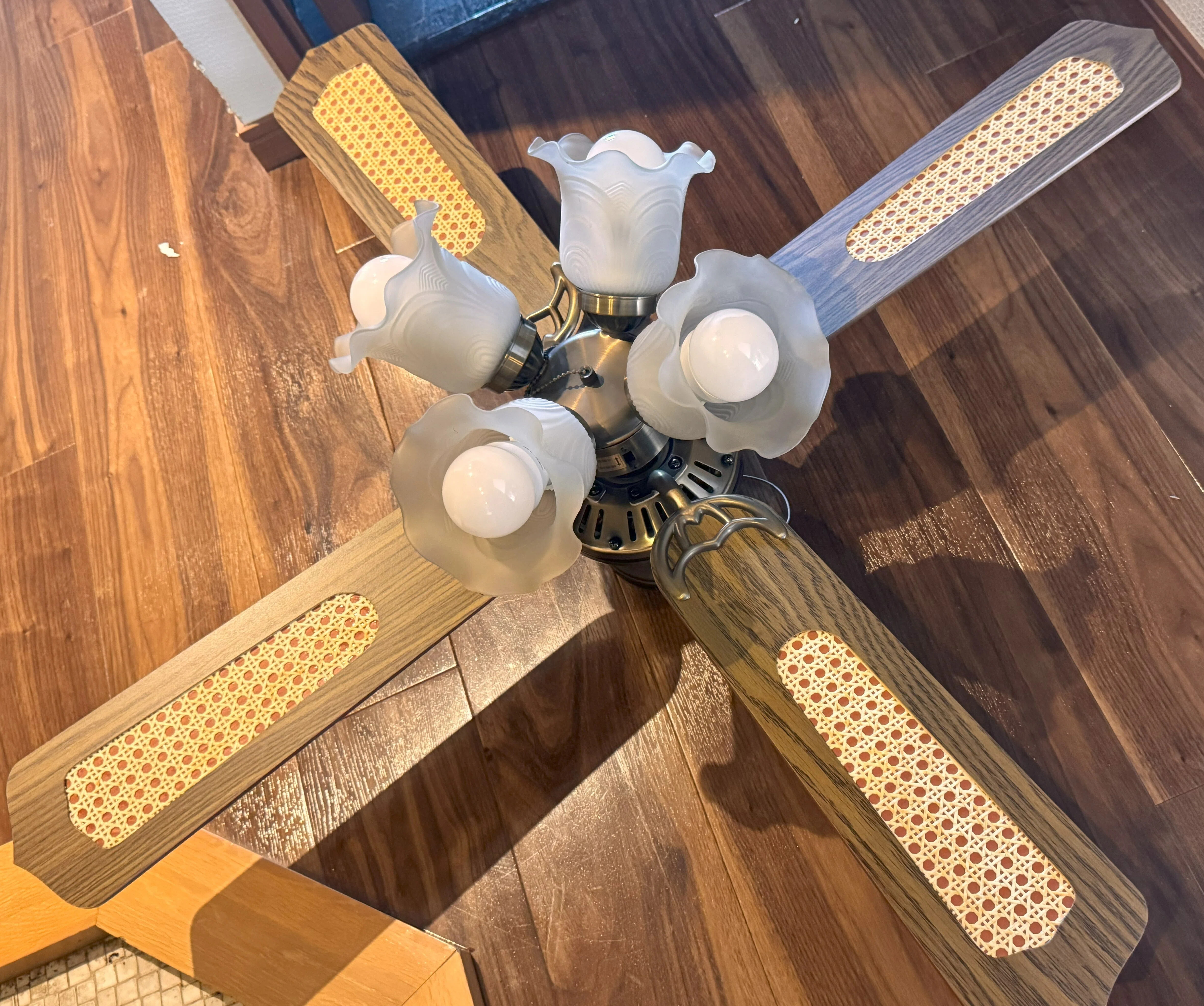 コカコーラ　シーリングファン　 ビンテージ ⭐️激レア⭐️未使用箱付き⭐️ DIY・リユース】ただのシーリングファンが「コカ・コーラ」デザインで