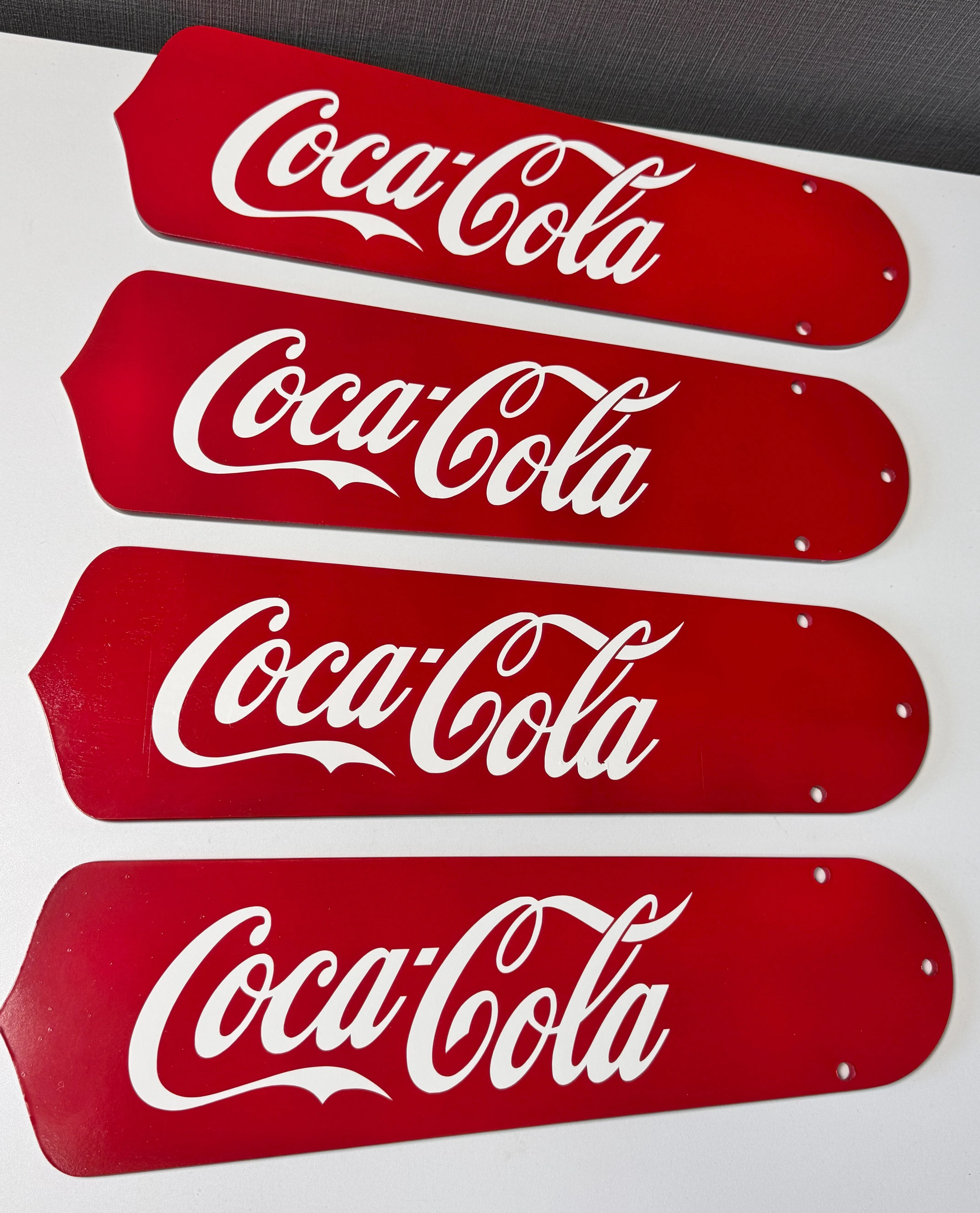 DIY・リユース】ただのシーリングファンが「コカ・コーラ」デザインで