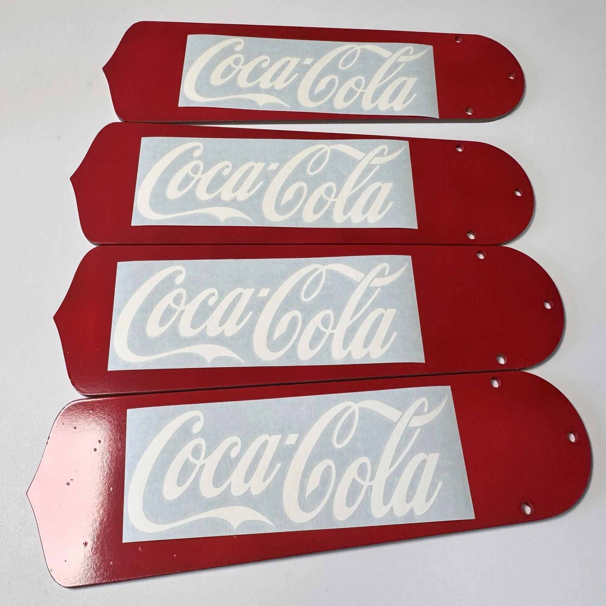DIY・リユース】ただのシーリングファンが「コカ・コーラ」デザインで 