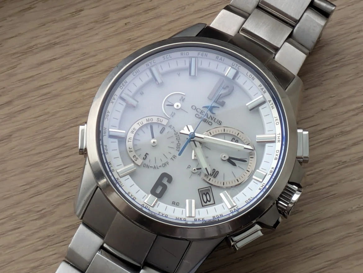 No.079 | Casio | OCW-T2000 | 頑張って薄くなった時計｜とある猫好き