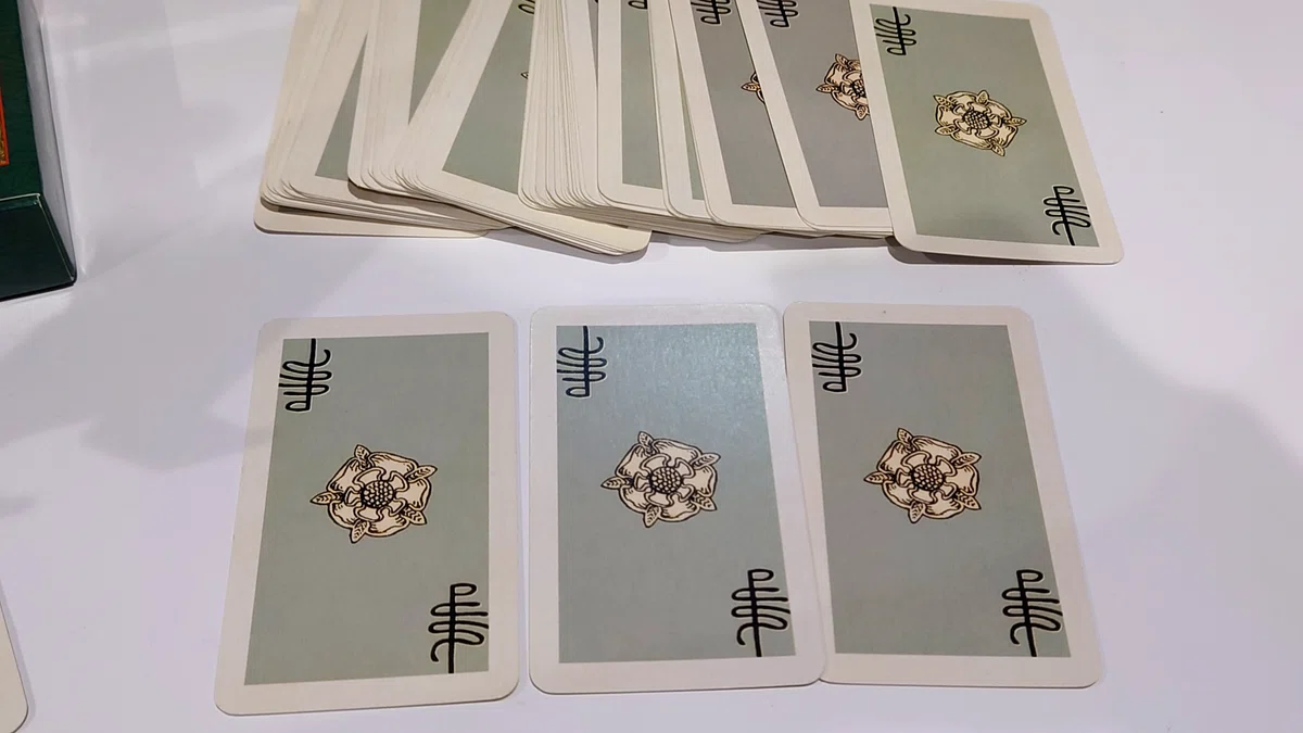 [Card Reading] 🌙 How to Choose a Deck｜あめ占い