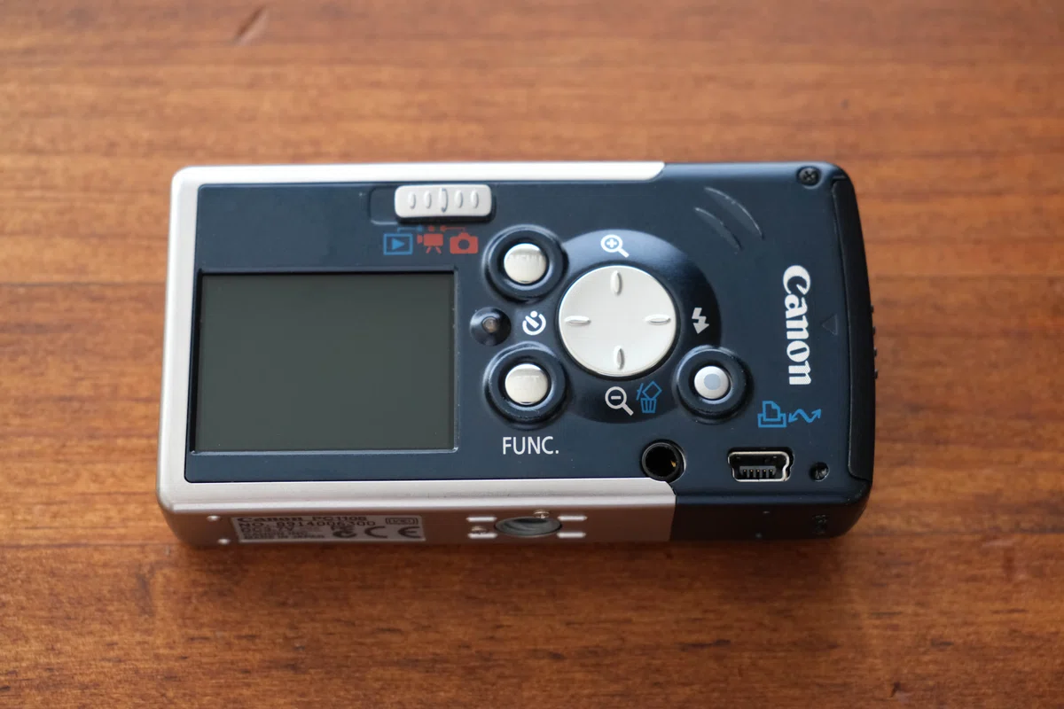 オールドコンデジの世界】Canon IXY DIGITAL L2 超コンパクトな 