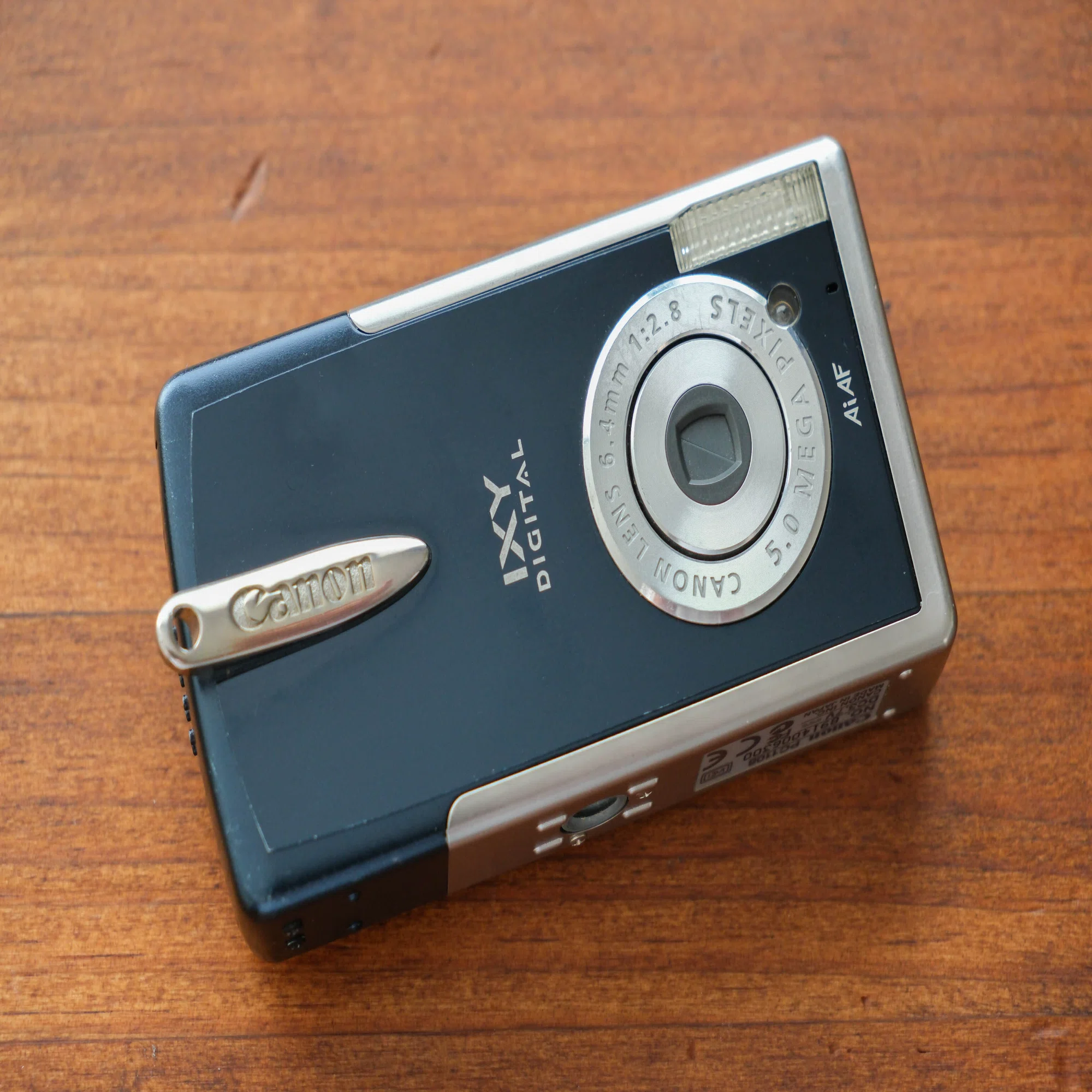 オールドコンデジの世界】Canon IXY DIGITAL L2 超コンパクトな 