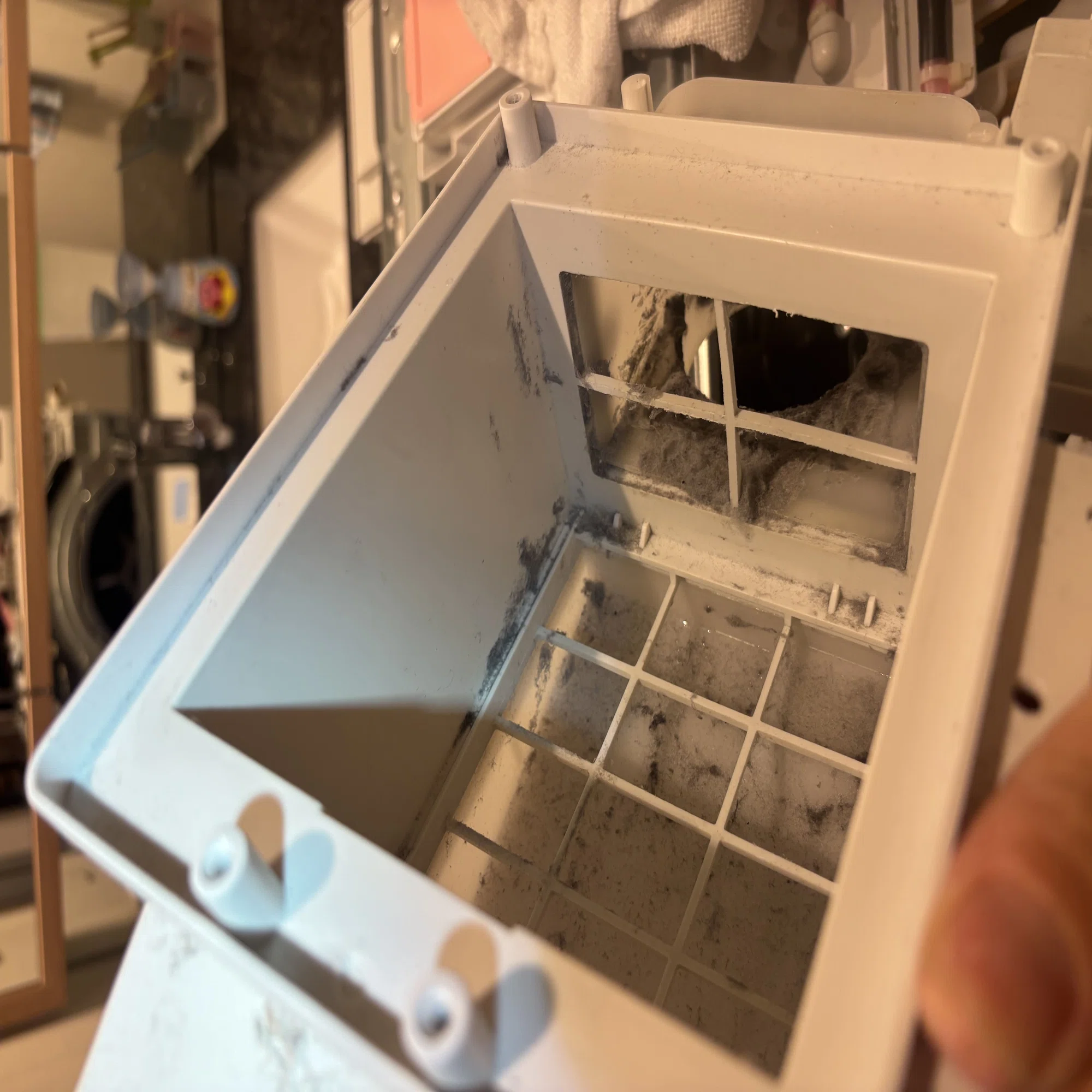 一度清掃したが乾燥が効かない！東芝ドラム式洗濯機【ZABOON】の分解 