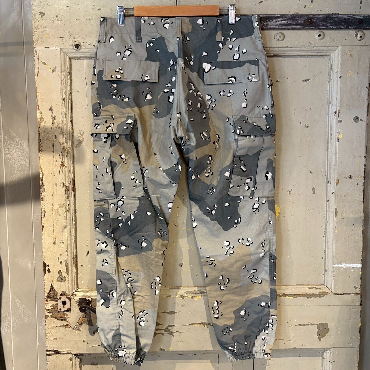 希少】謎のグレーチョコチップカモ徹底考察 ミリタリーパンツ｜はつみ