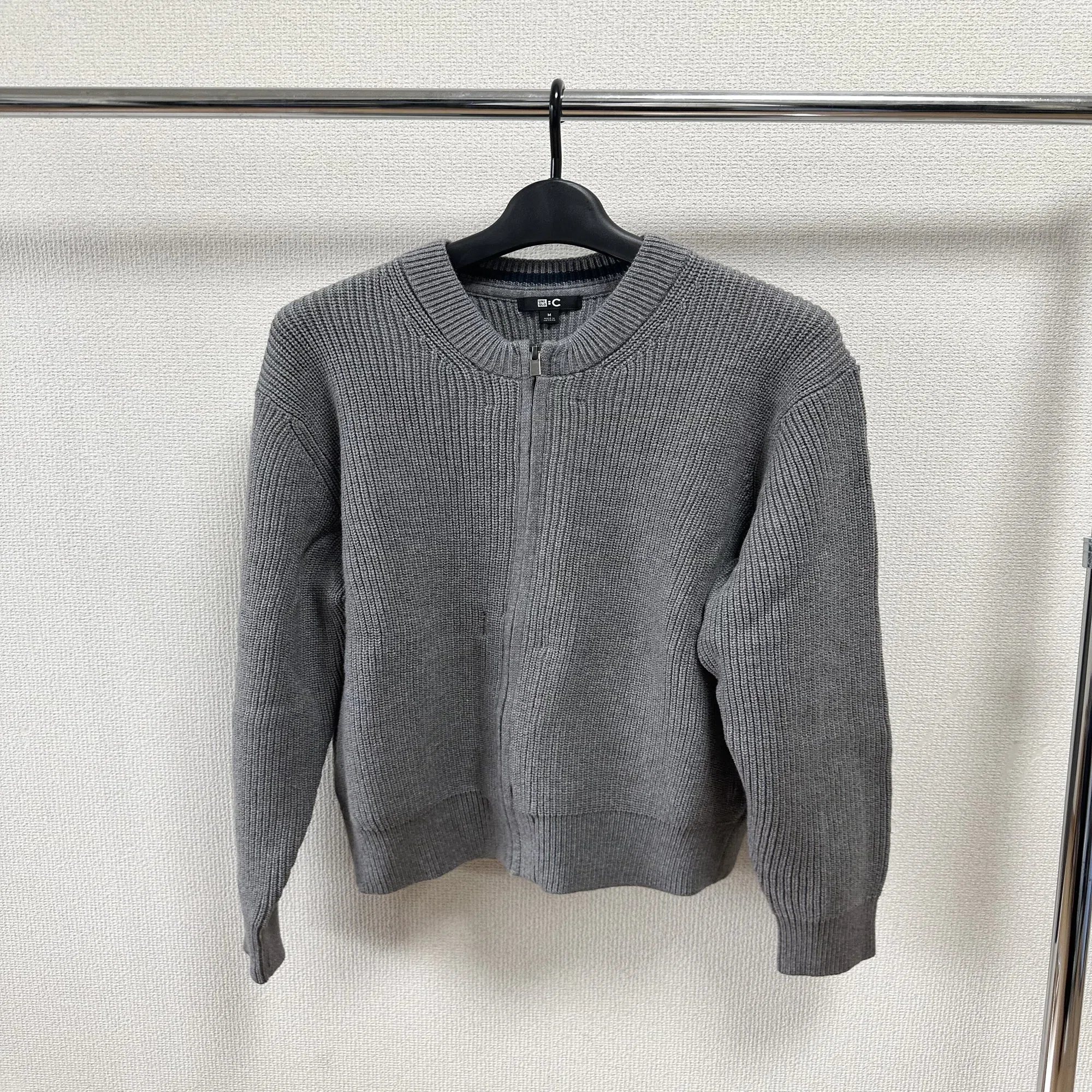 絶対買い】ユニクロCのクルーネックフルジップカーディガン良すぎて 