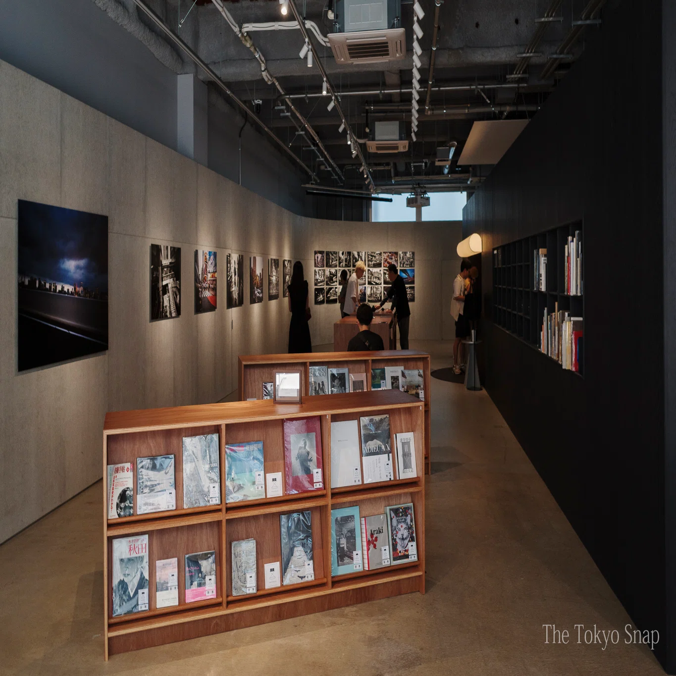 GR SPACE TOKYOで森山大道展を見てRICOH GR IVの予約抽選の申込みを