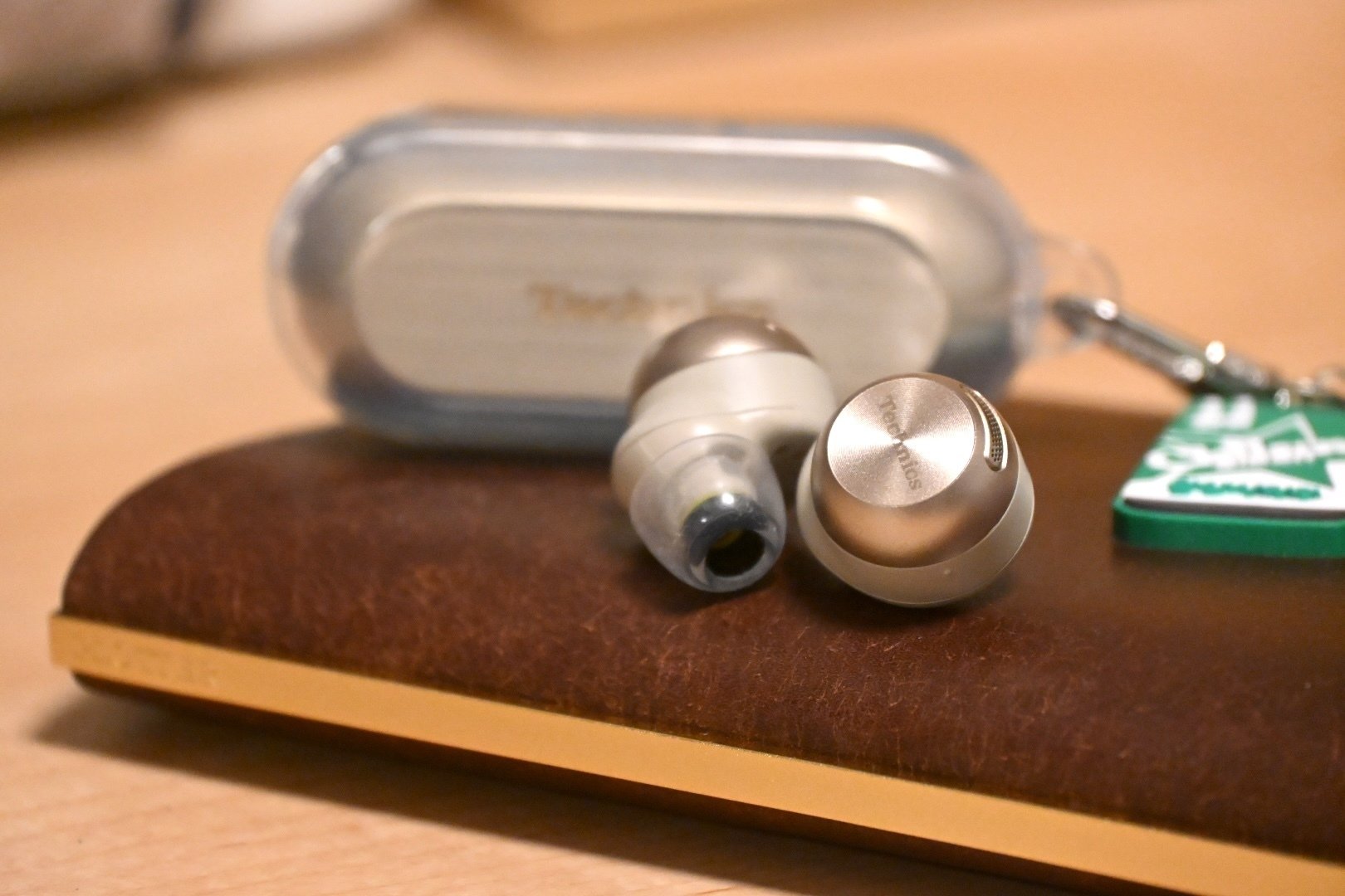 おぉー！EAH-AZ100に新色が登場（海外モデルだけど）｜ろんすた＠変