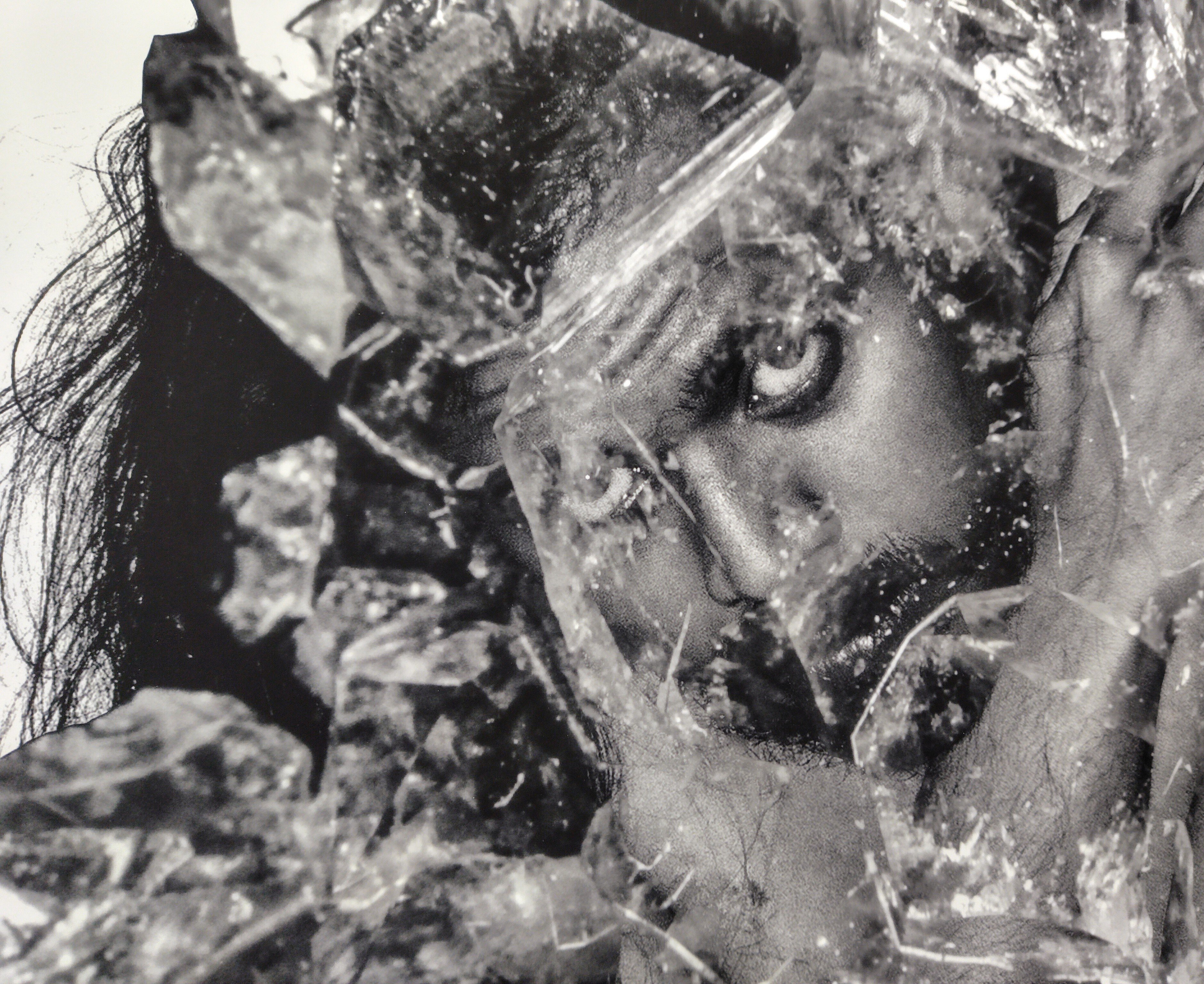 展覧会レポ：石と人が溶け合うアート──zkmk「Mineralize