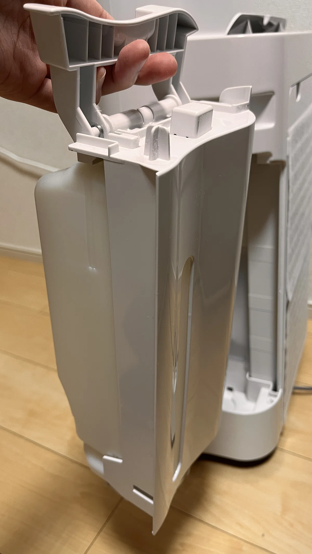 シャープ加湿・空気清浄機KC-R50-Wを1年間使用感レビュー｜冬に備えて 
