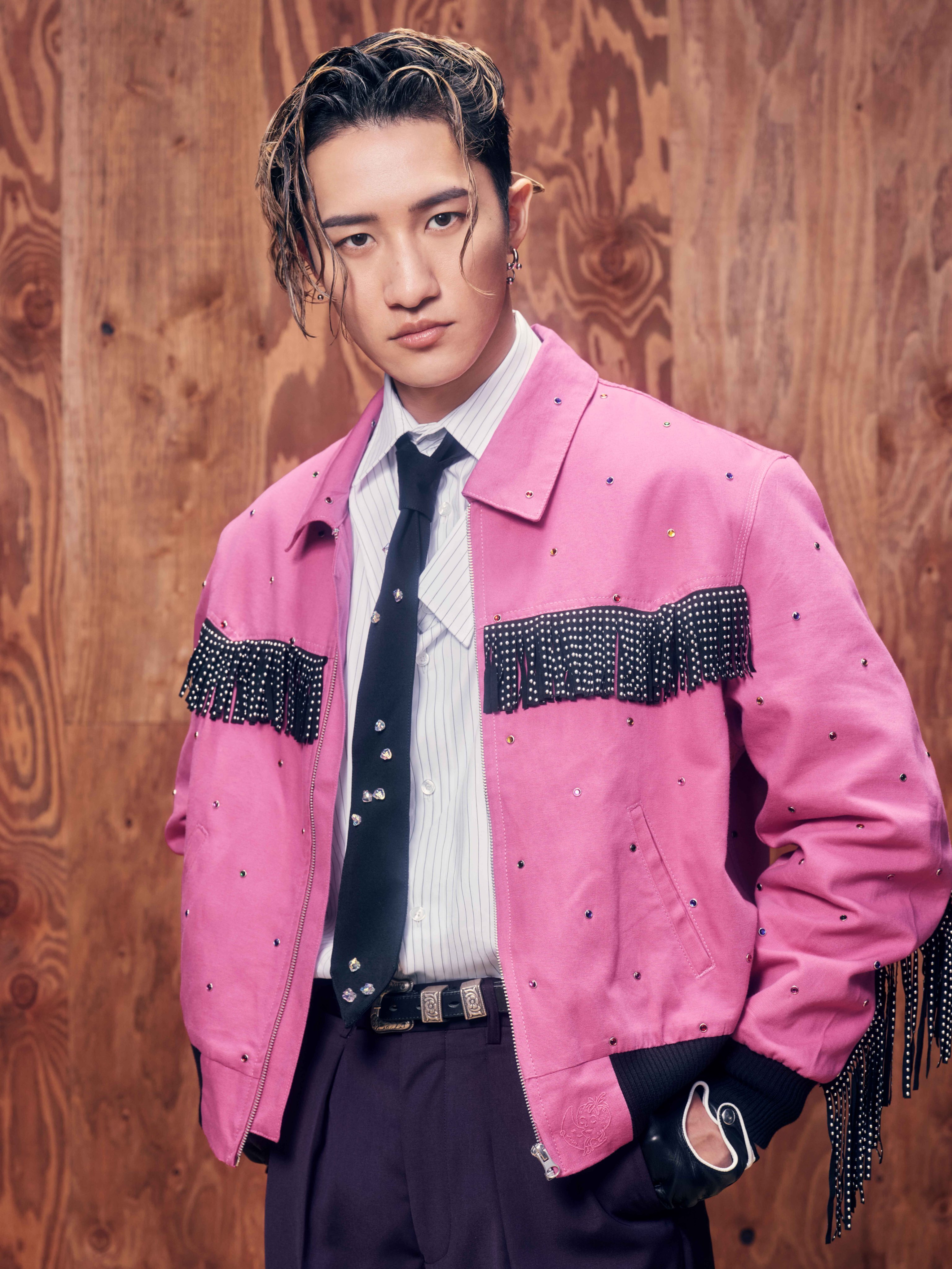 すのチル 岩本照くん WAVEアイズ風 岩本照というプロフェッショナル｜守って攻める、美学の核心｜美斉津