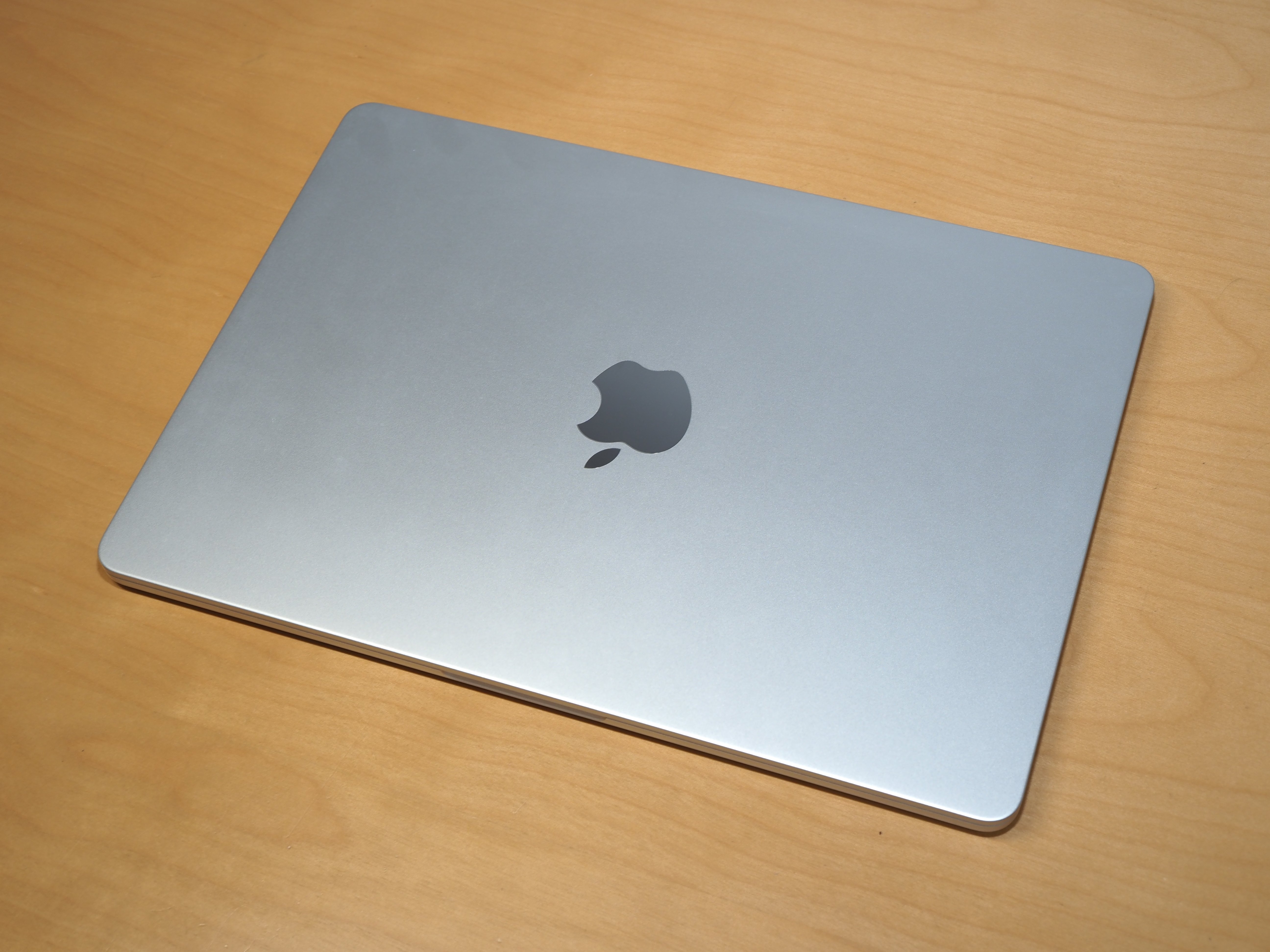 【ほぼ新品】クリエイター向け M4 MacBook Air 動画編集・音楽制作 想像以上】動画編集して驚いた。これがファンレスとは「MacBook Air M4