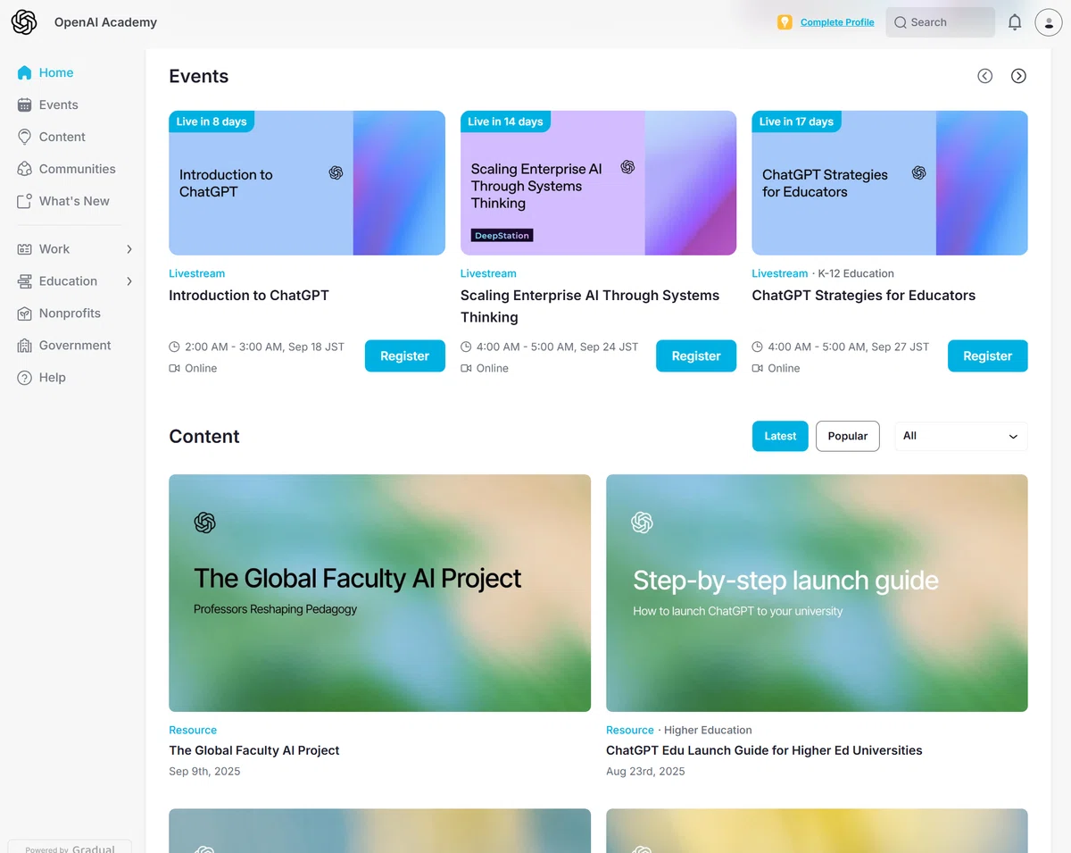 OpenAI Academyのダッシュボード画面。ChatGPT関連イベントの一覧(Introduction to ChatGPT、Scaling Enterprise AI Through Systems Thinking、ChatGPT Strategies for Educators)や、コンテンツ「The Global Faculty AI Project」「Step-by-step launch guide」などが表示されている。