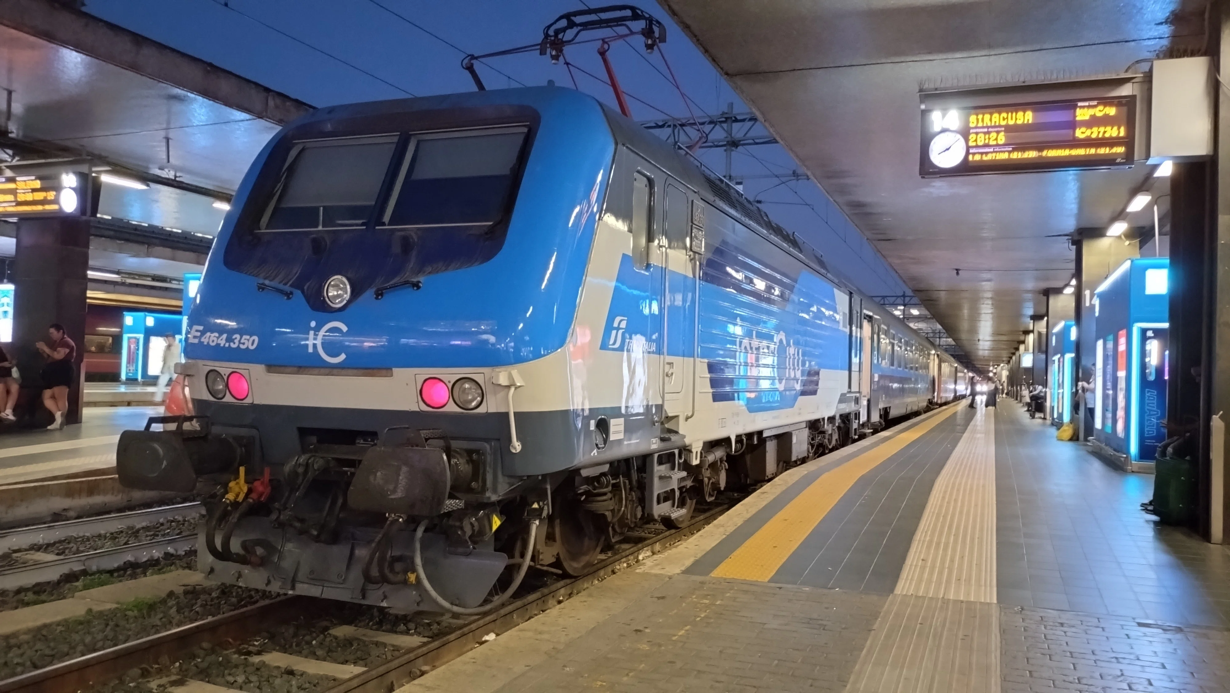 海を渡る】寝台夜行列車 Intercity Notte 37361 ローマ→パレルモ