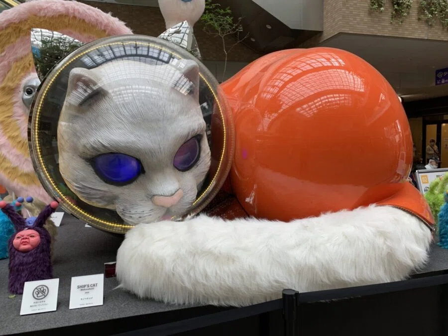 宇宙服を着た巨大ネコやモフモフの作品に癒やされる？！香川県高松市の