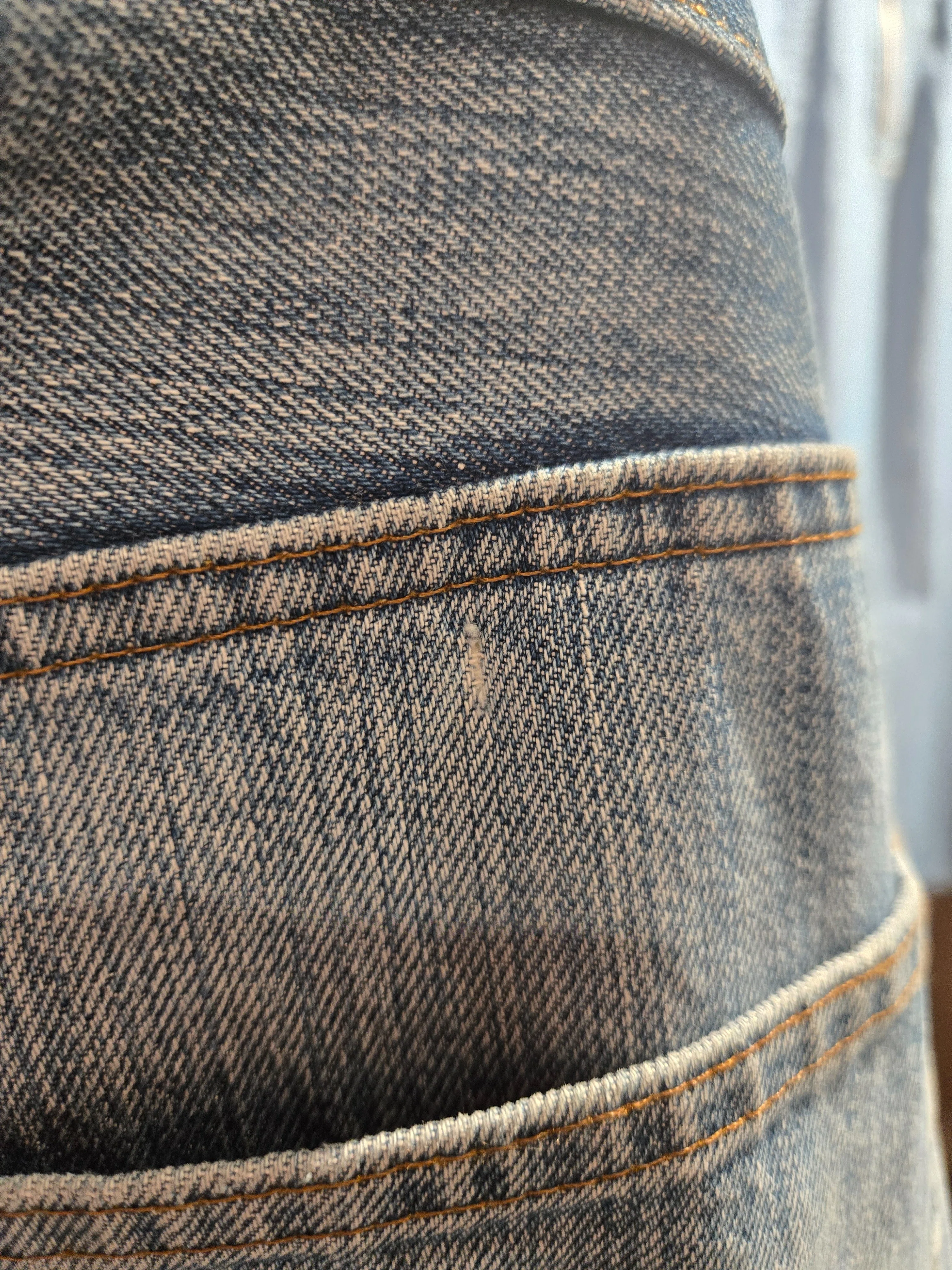 Levi's 501 66後期 ―イレギュラーな縦落ちを楽しむ―｜小倉 古着屋