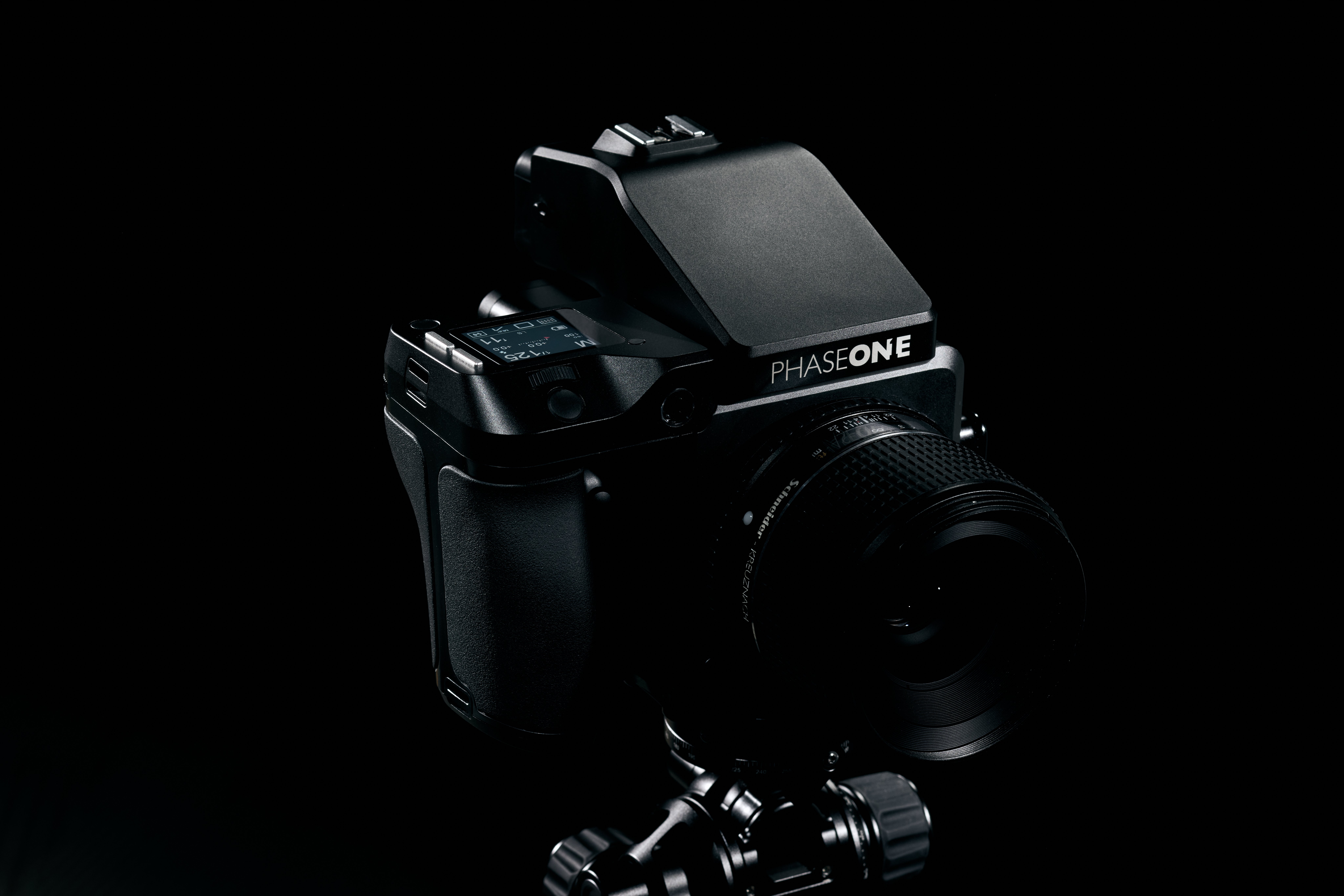 23歳、Phase Oneを買う。 #1 世界最高峰の中判デジタルカメラ｜モチヅキ