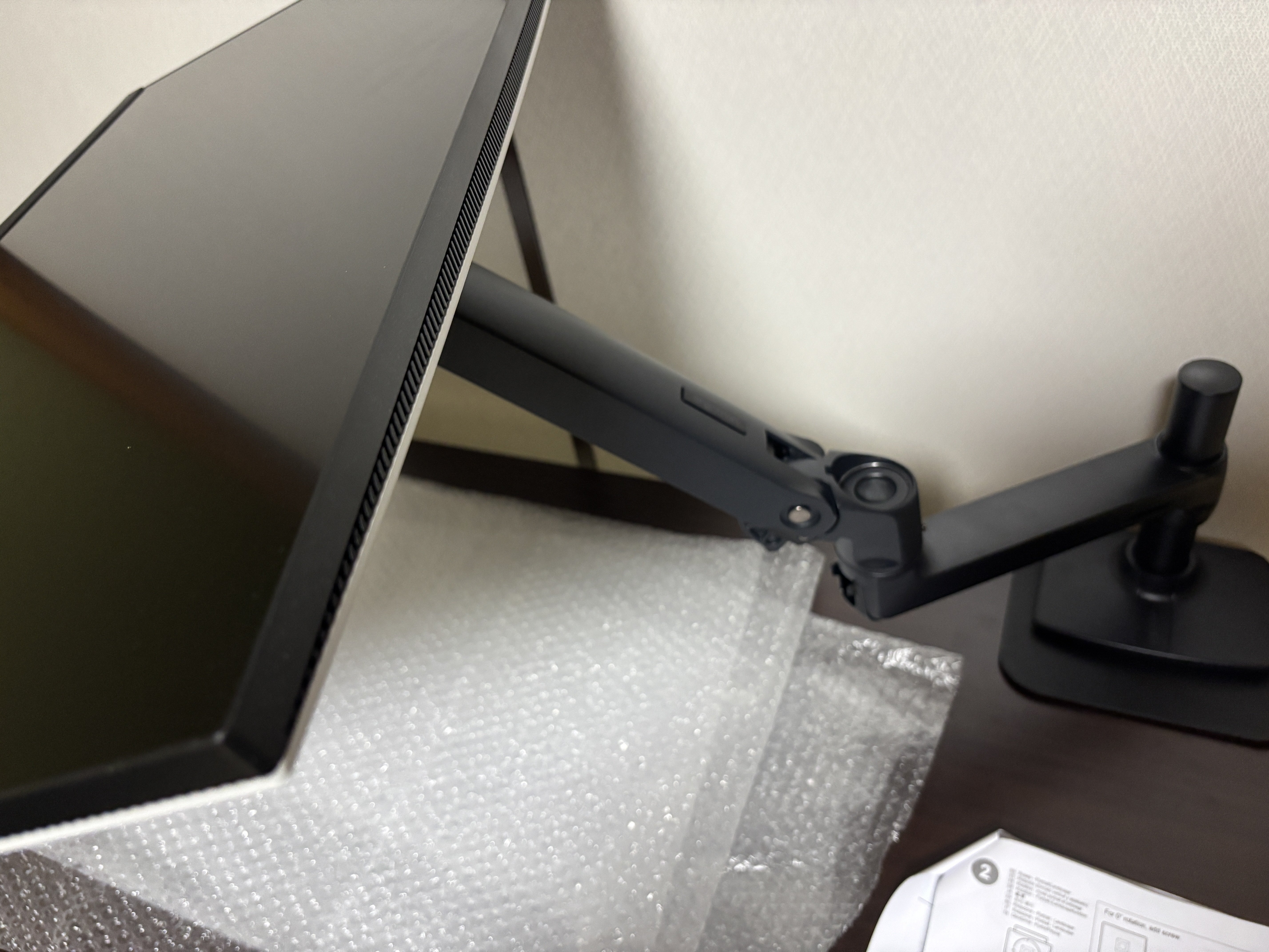 エルゴトロン LX】モニターアームは結局コレでいい？実際に買ってみた