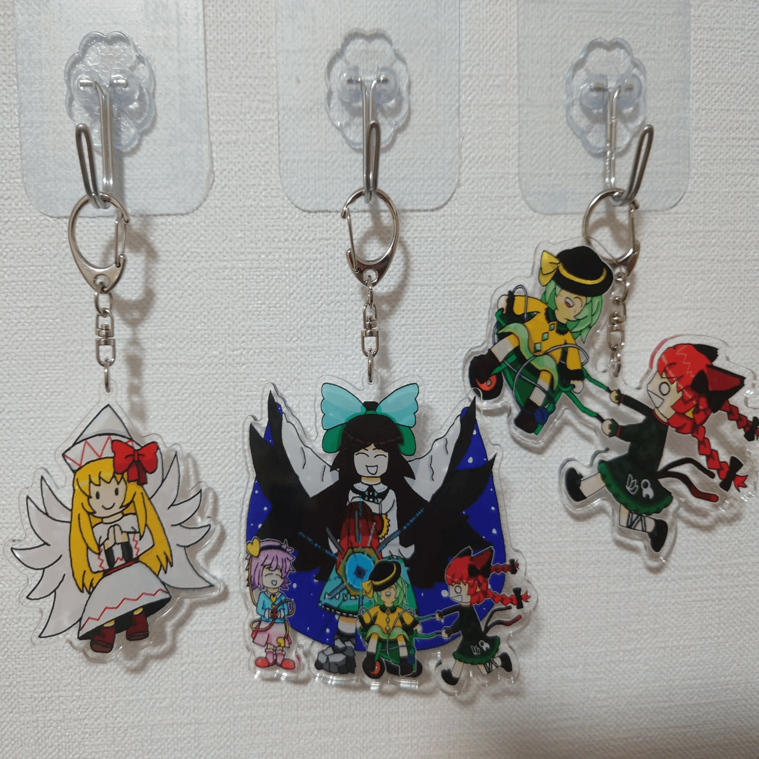 絵を描いて自分用のアクリルキーホルダーを作ってもらった