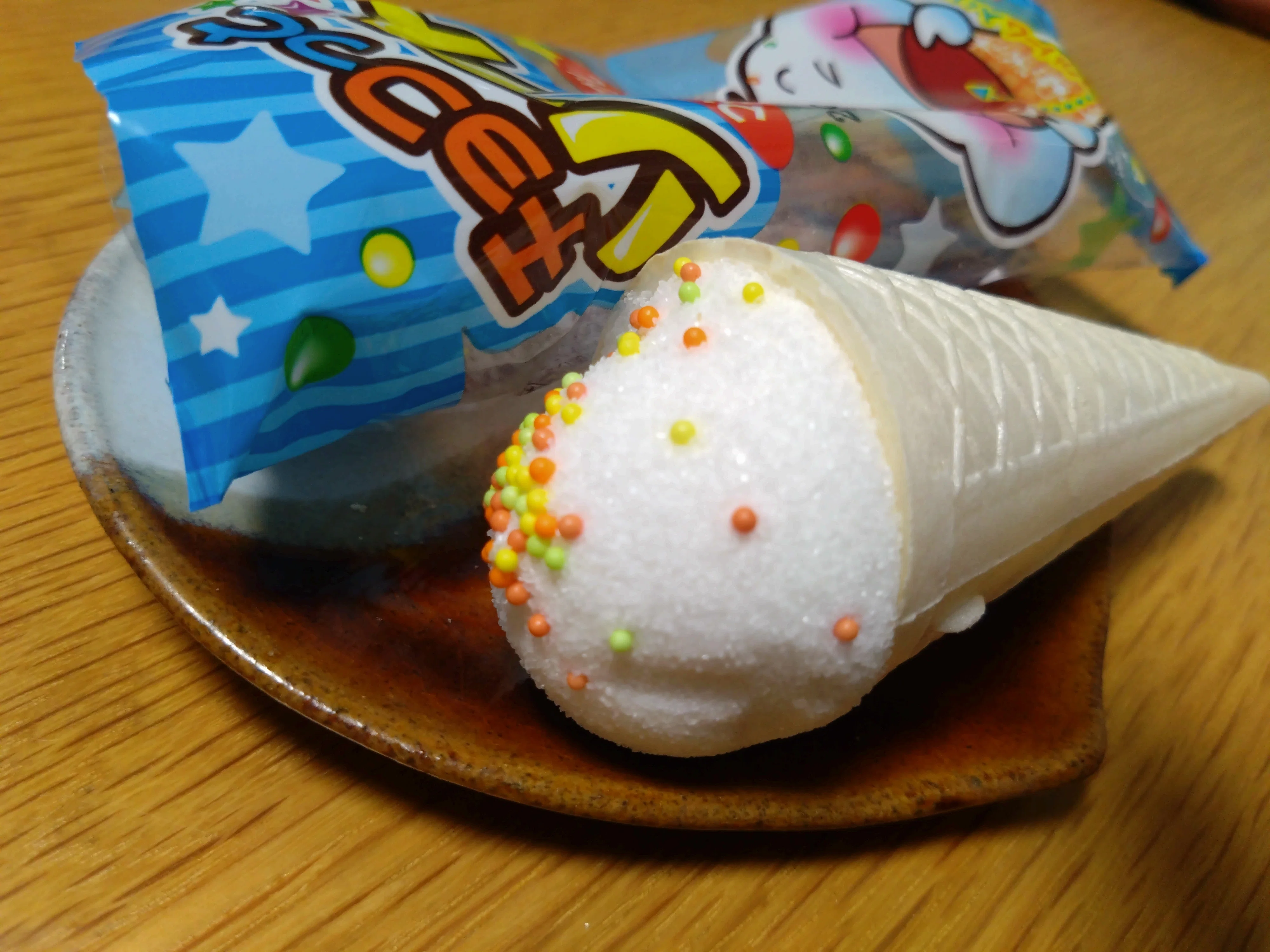 マシュマロおかし【チョコっとソフト】〜㈱やおきん〜｜土橋真（駄菓子