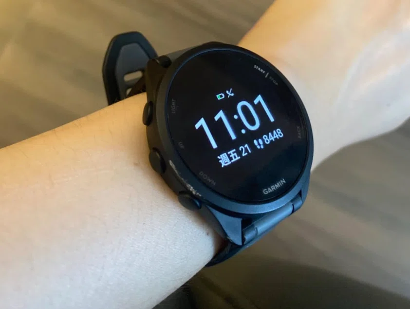 ガーミン(GARMIN) Forerunner 165 ランニングウォッチ【ロング ガーミン(GARMIN) Forerunner 165 ランニングウォッチ【ロング