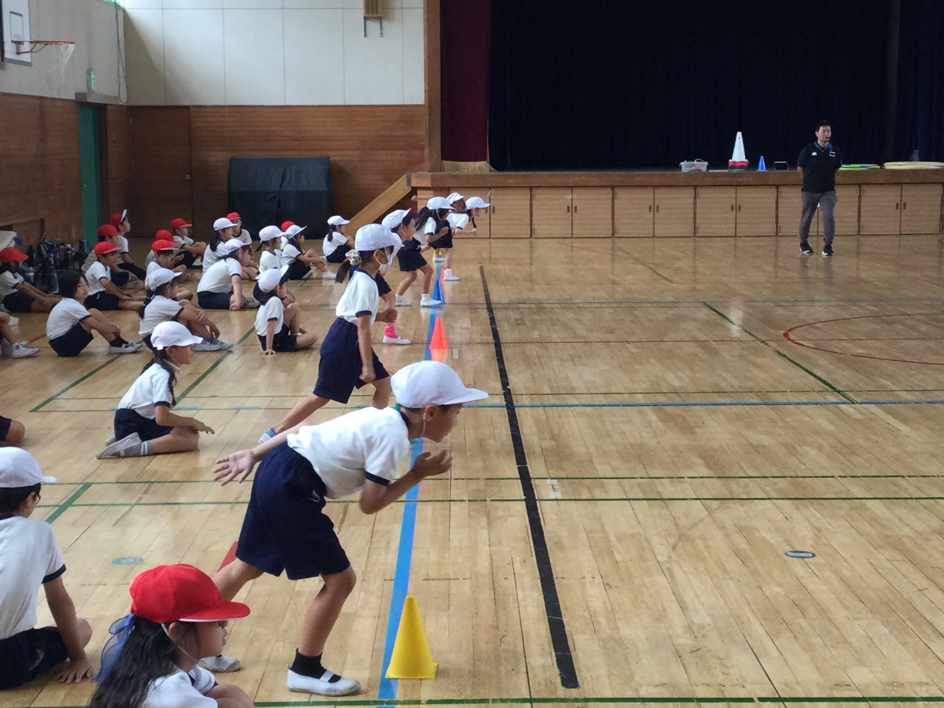 2年生 体育『走る運動』｜泉大津市立楠小学校