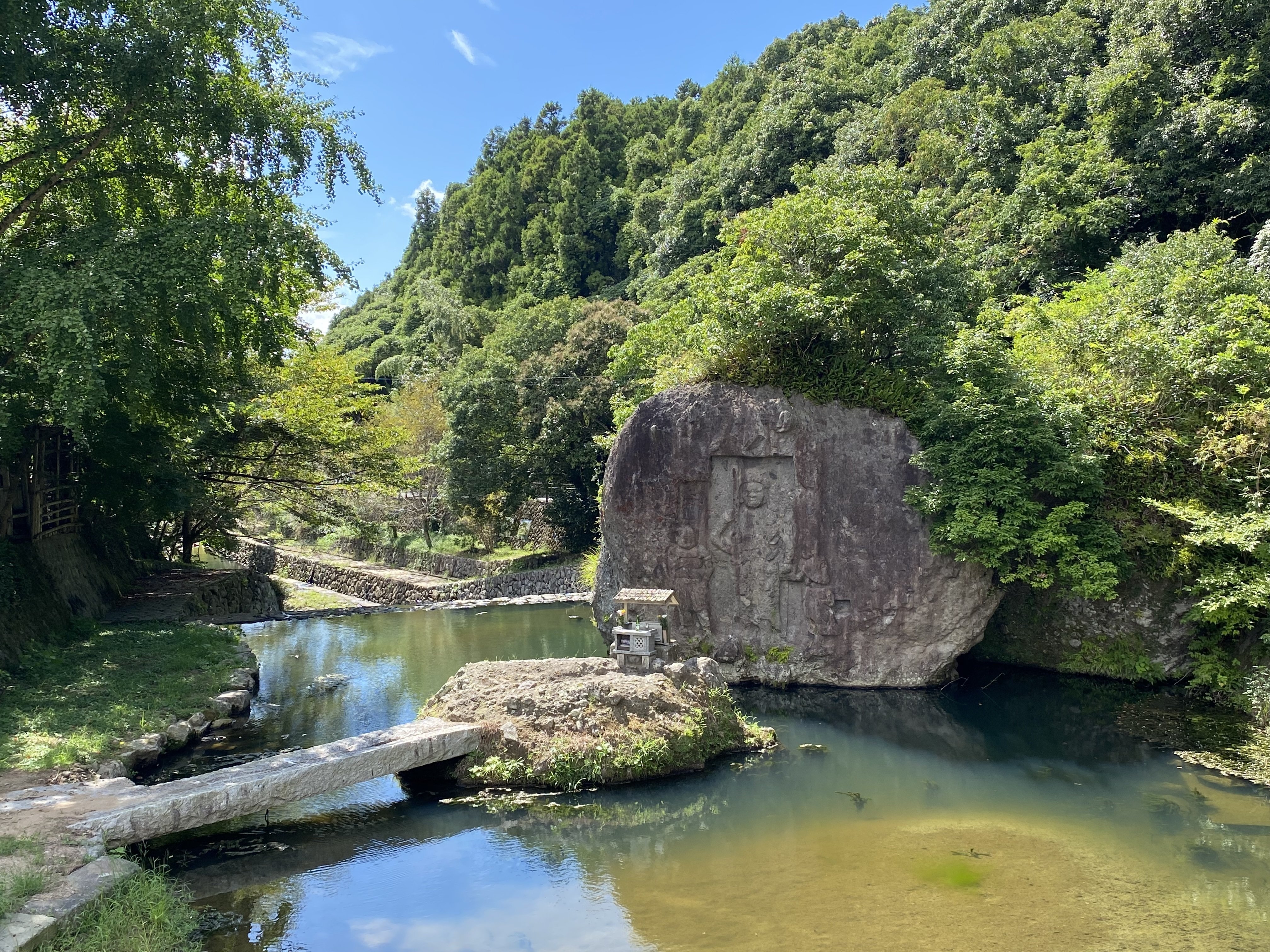 追記】大分県は国東半島にいます【磨崖仏】｜石拾い専門雑誌 by 千葉麻