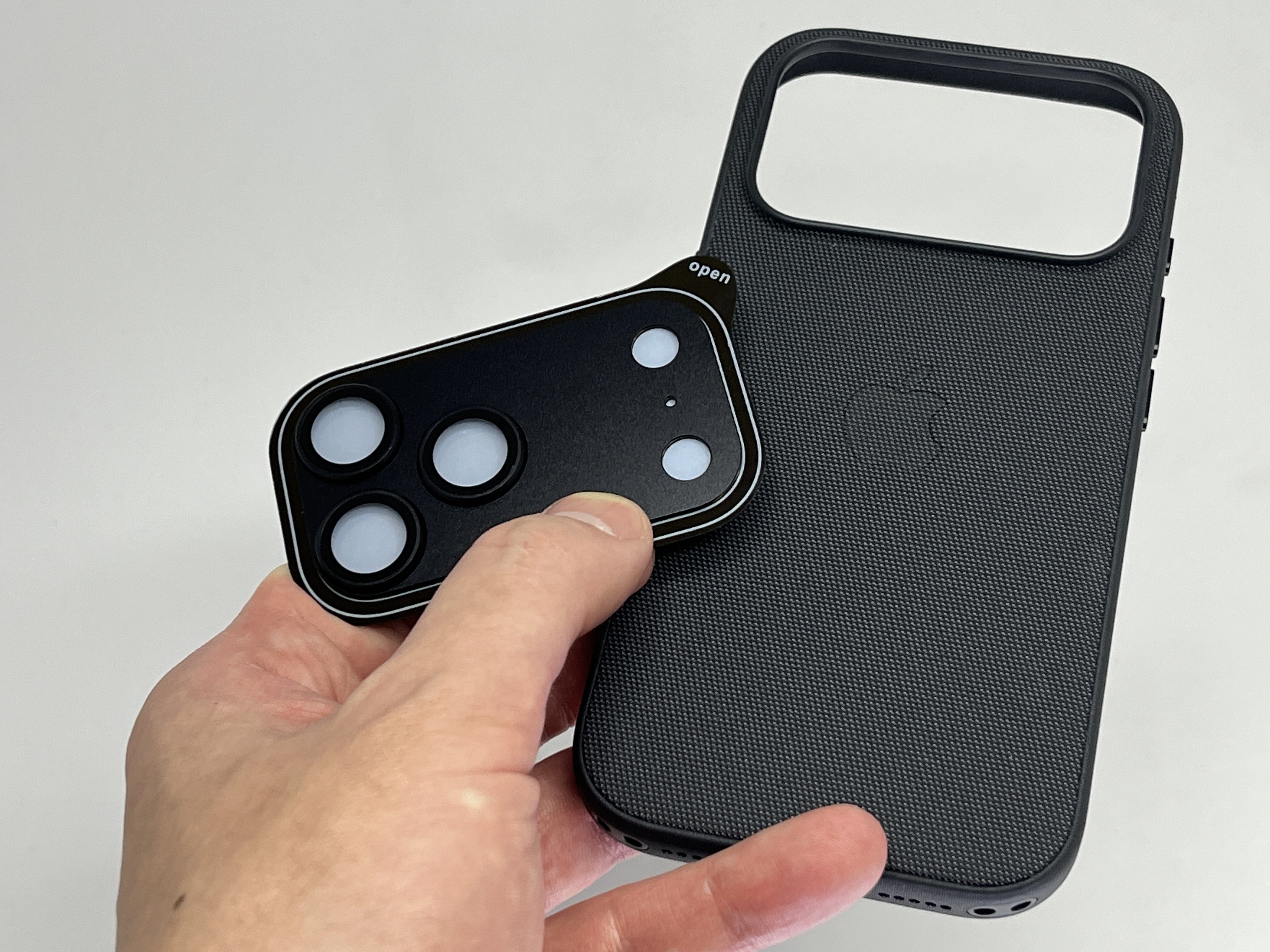 iPhone 17 Pro テックウーブンケース（ブラック）のレビュー