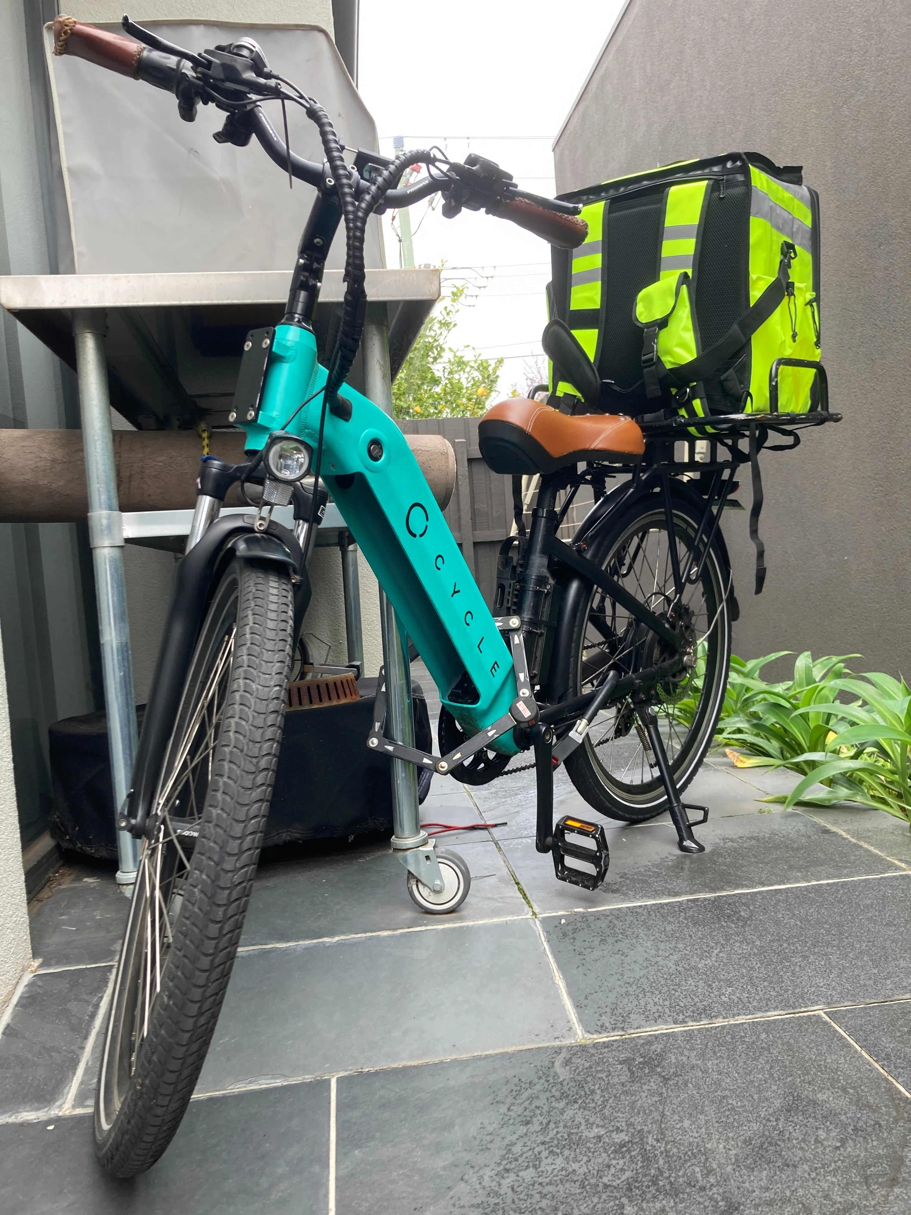 メルボルンでUber Eatsデビュー！OcycleのE-bikeに乗って配達してみた
