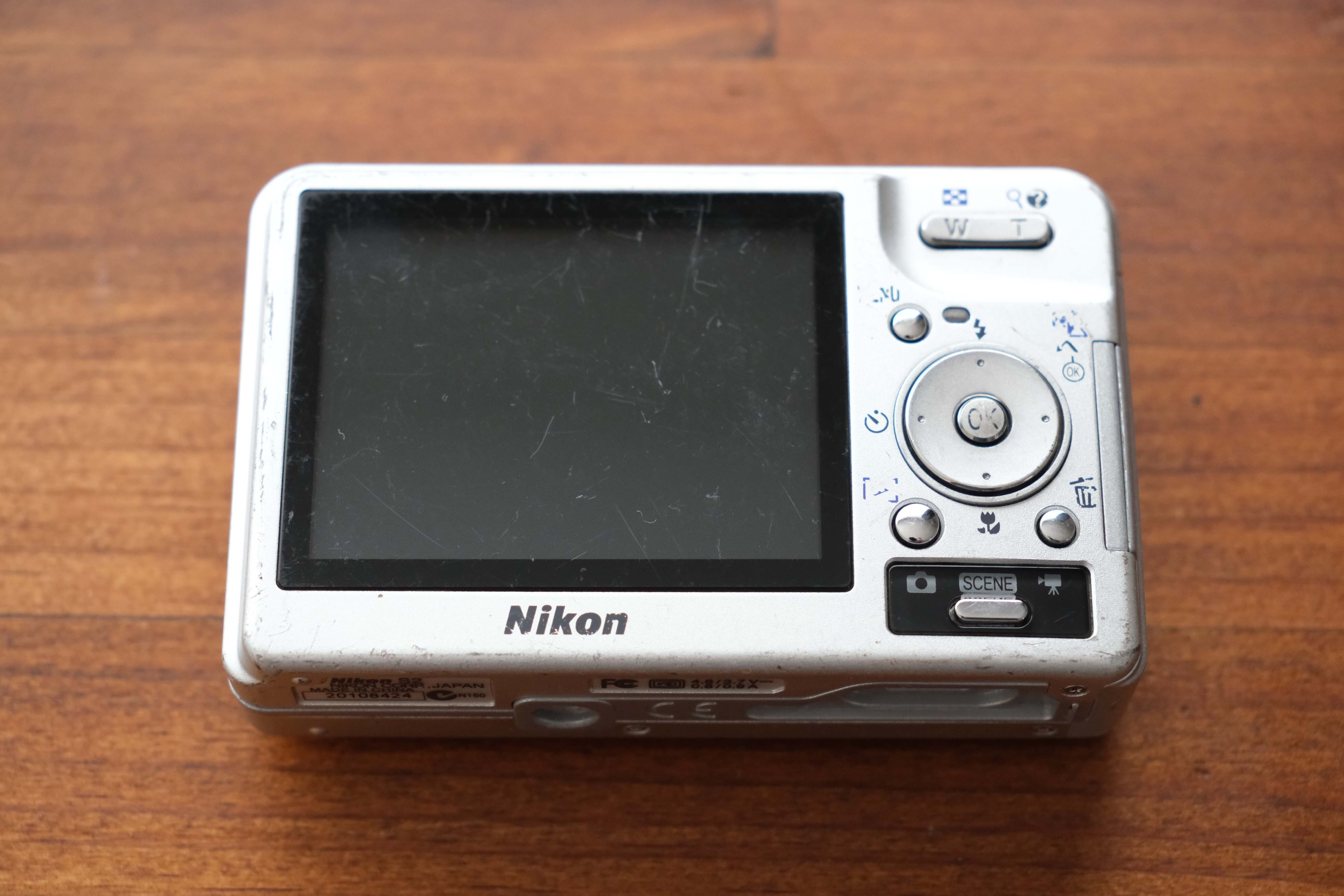 オールドコンデジの世界】Nikon COOLPIX S2｜ゆるカメ2014