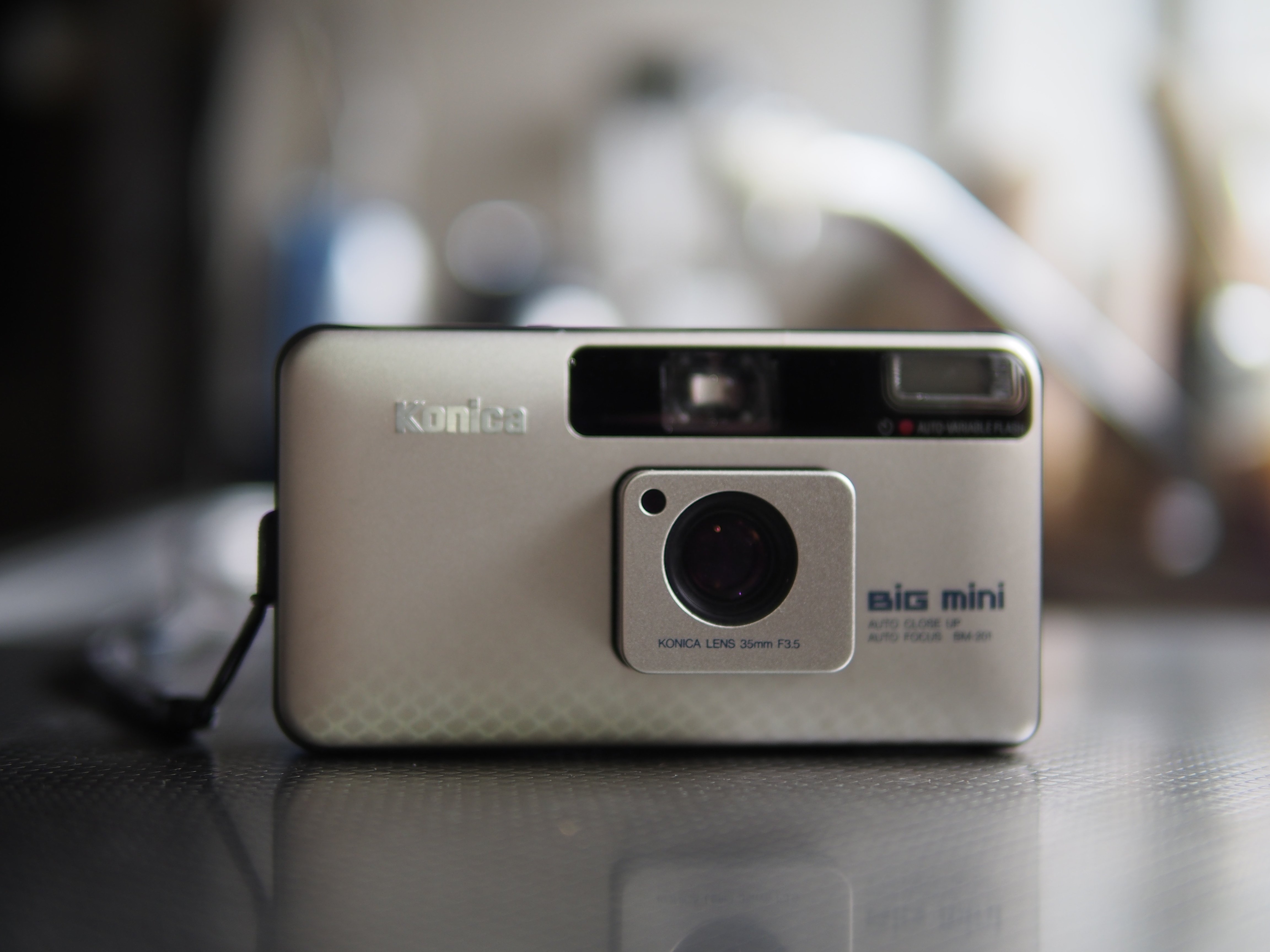 【動作品】Konica BIGMINI BM-210 コンパクトフィルムカメラ Konica カメラ BiG mini シルバー 中古】KONICA コニカ BiG mini