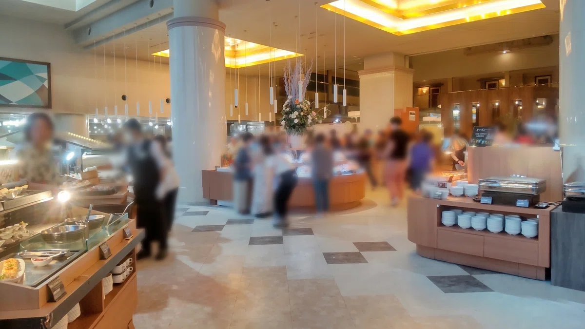 ニュー阿寒ホテルのビュッフェ会場「フェリシェ」内の写真