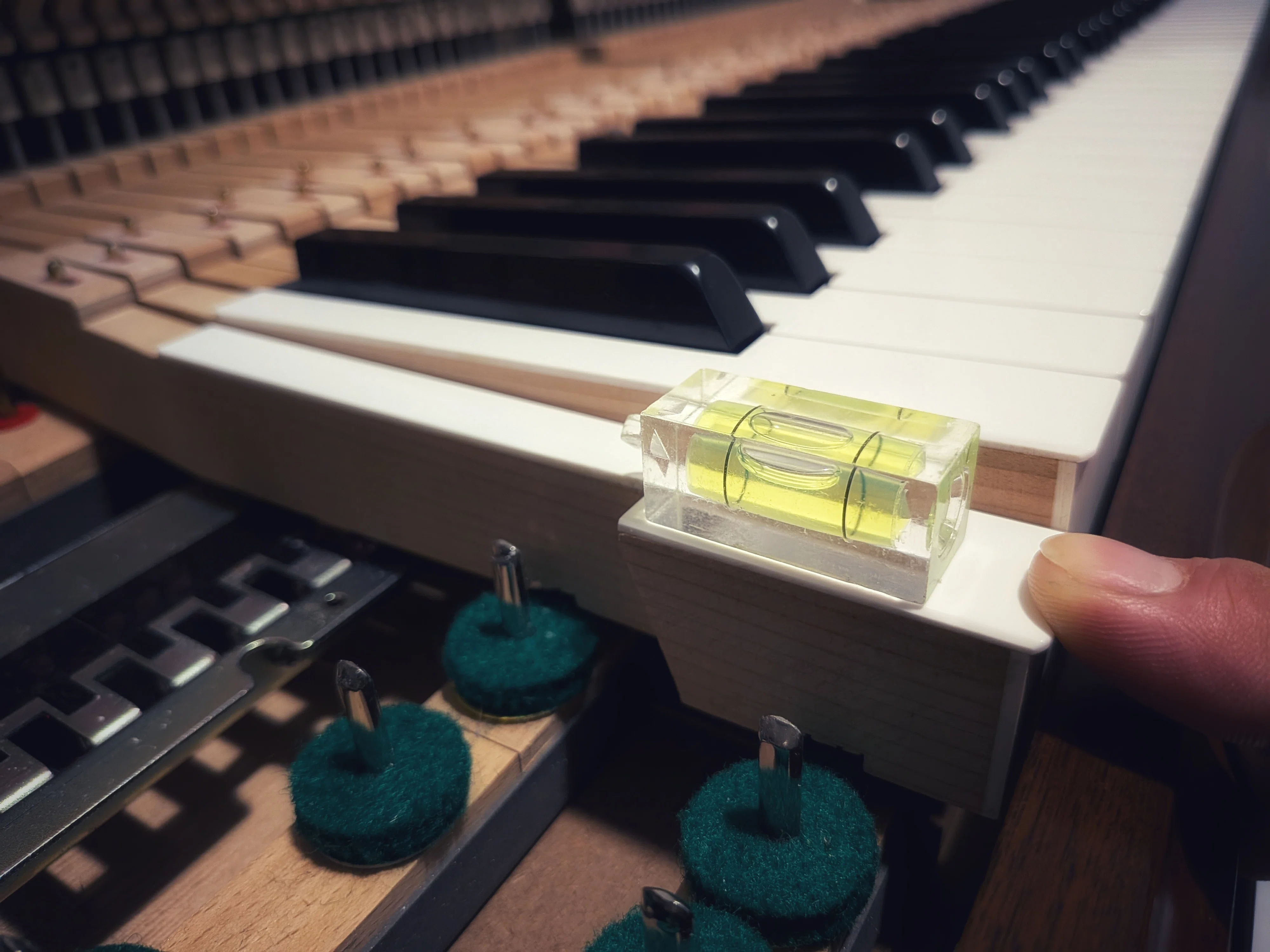 100%消音機能で弾いていても調律は必要？─中野区・サイレント付き