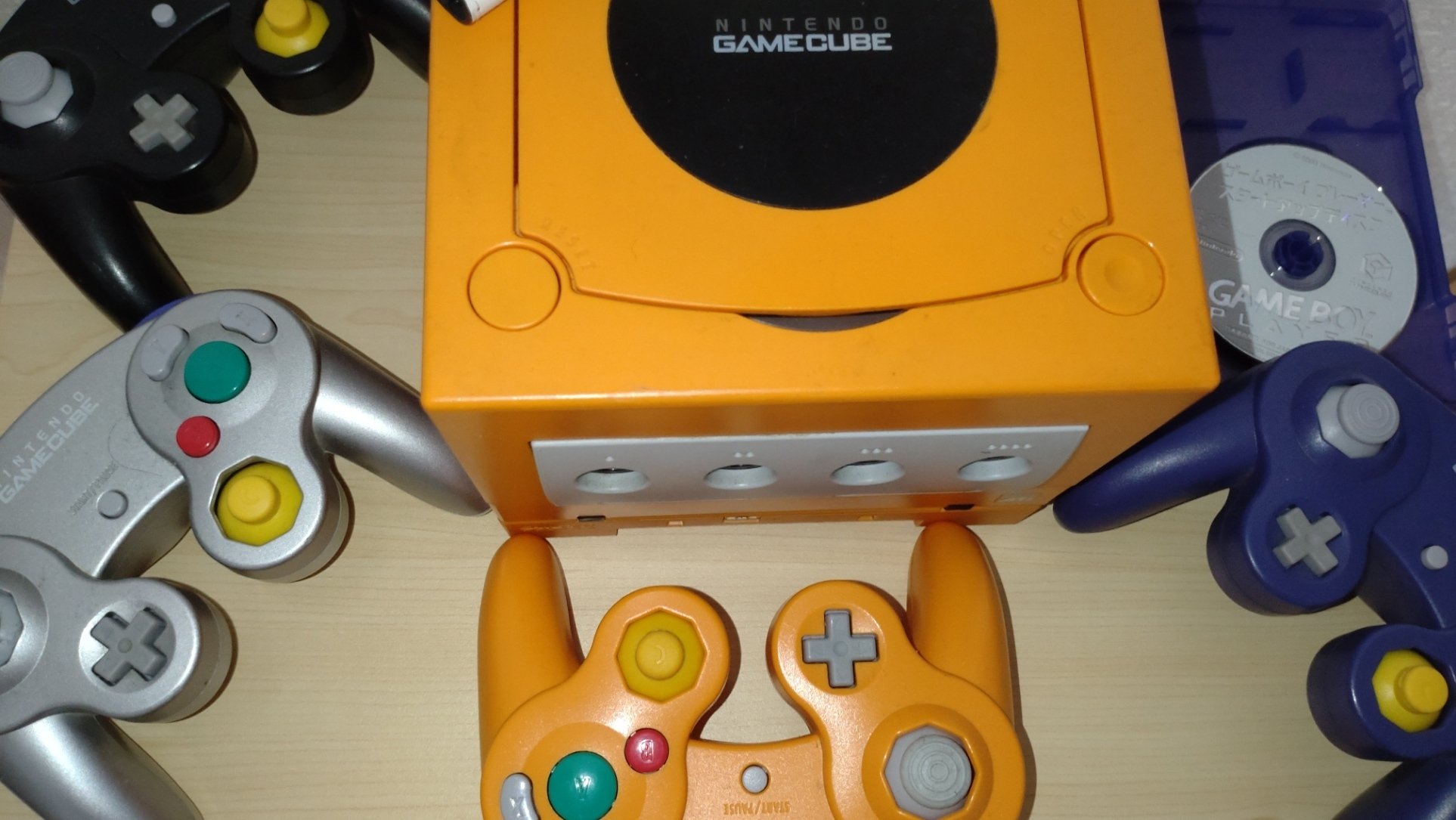 ニンテンドーゲームキューブ/任天堂/2001.9.14 発売｜ぺんぺ
