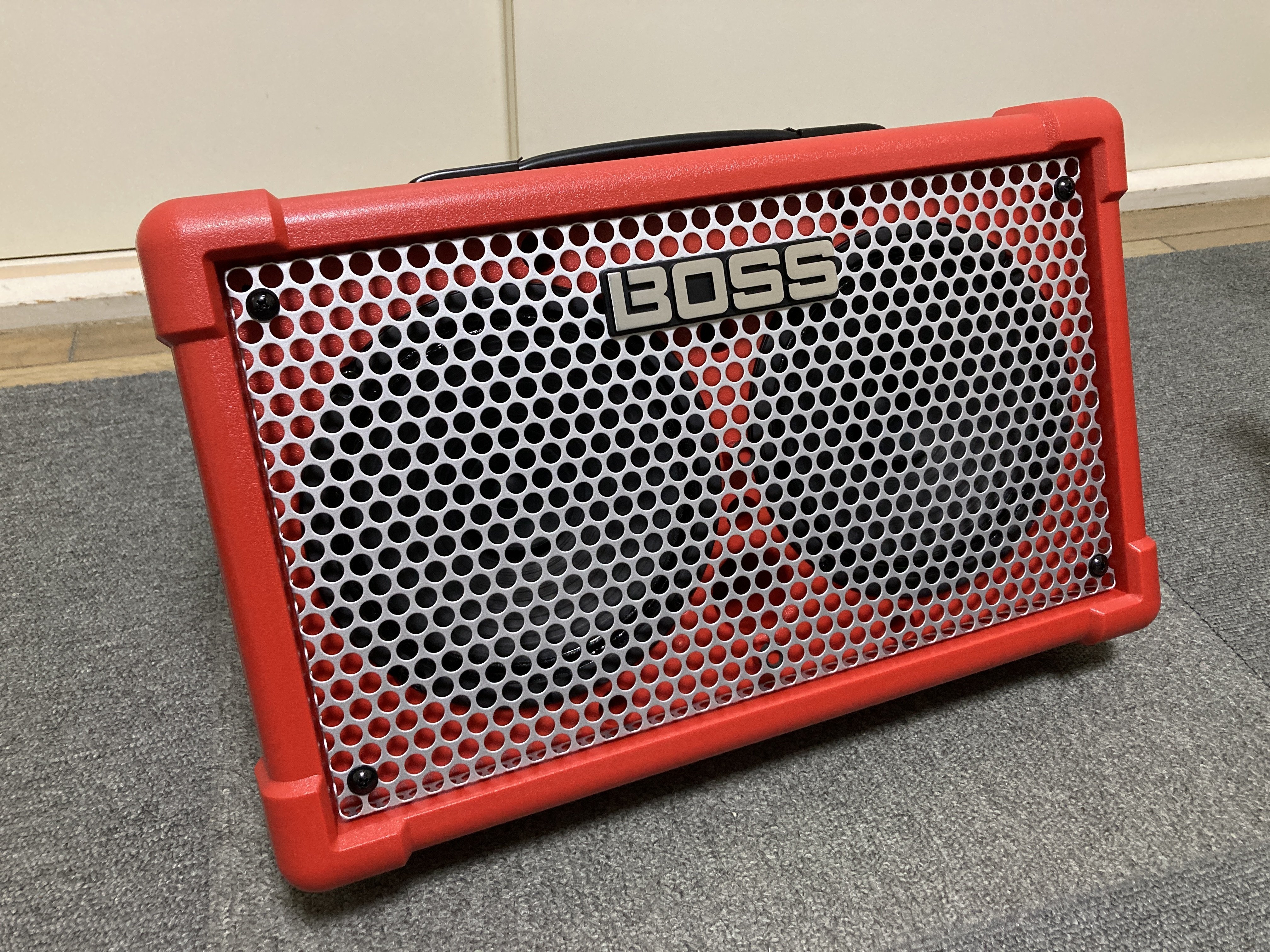 Roland BOSS CUBE Street II スピーカー 赤 アンプ路上 Amazon