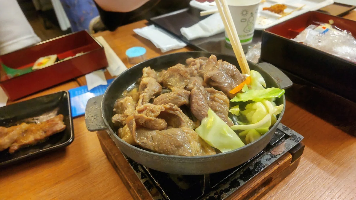 ニュー阿寒ホテルの夕食ビュッフェのジンギスカンの写真